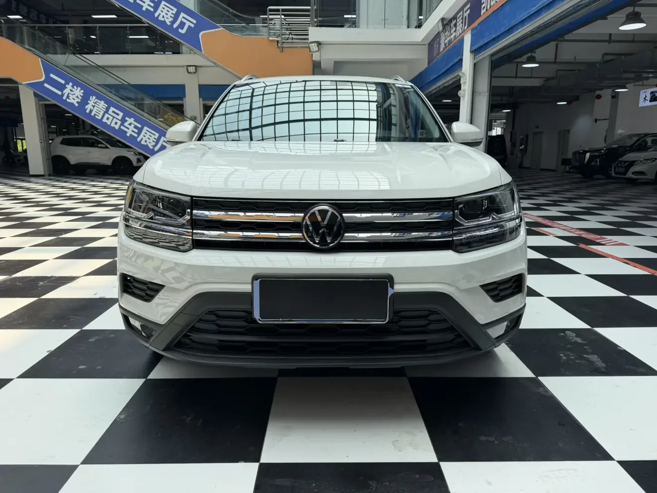 Volkswagen Tharu