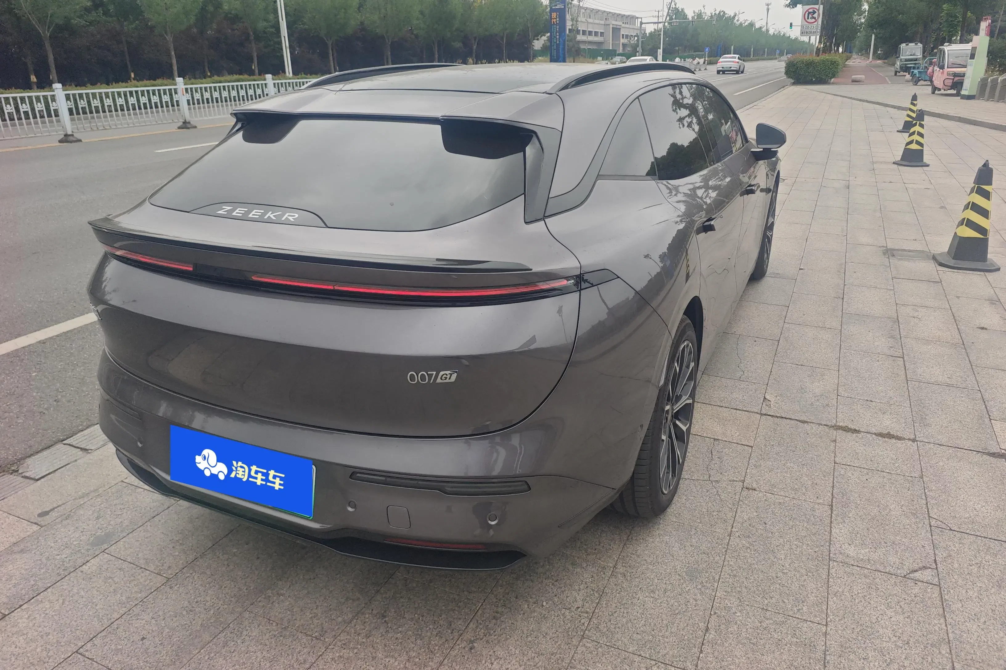 ZEEKR 007GT