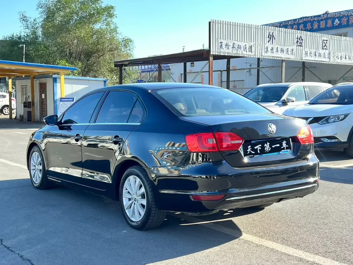 Volkswagen Sagitar