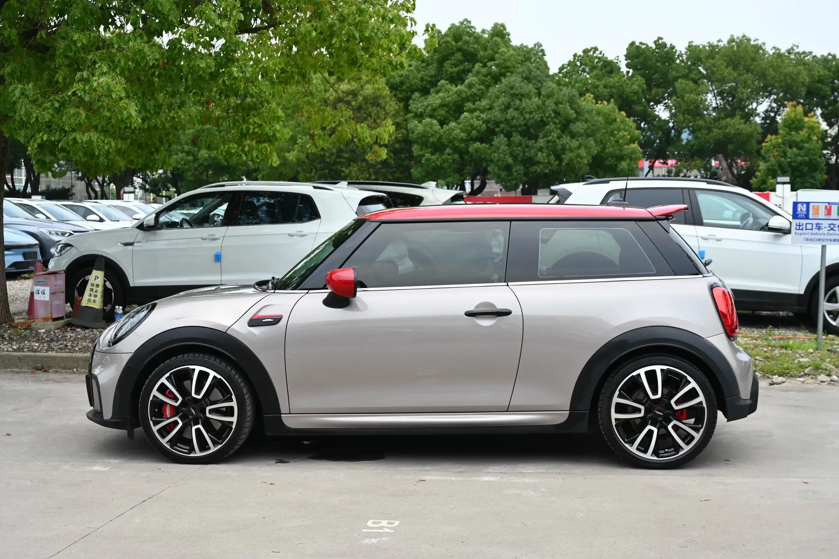MINI JCW