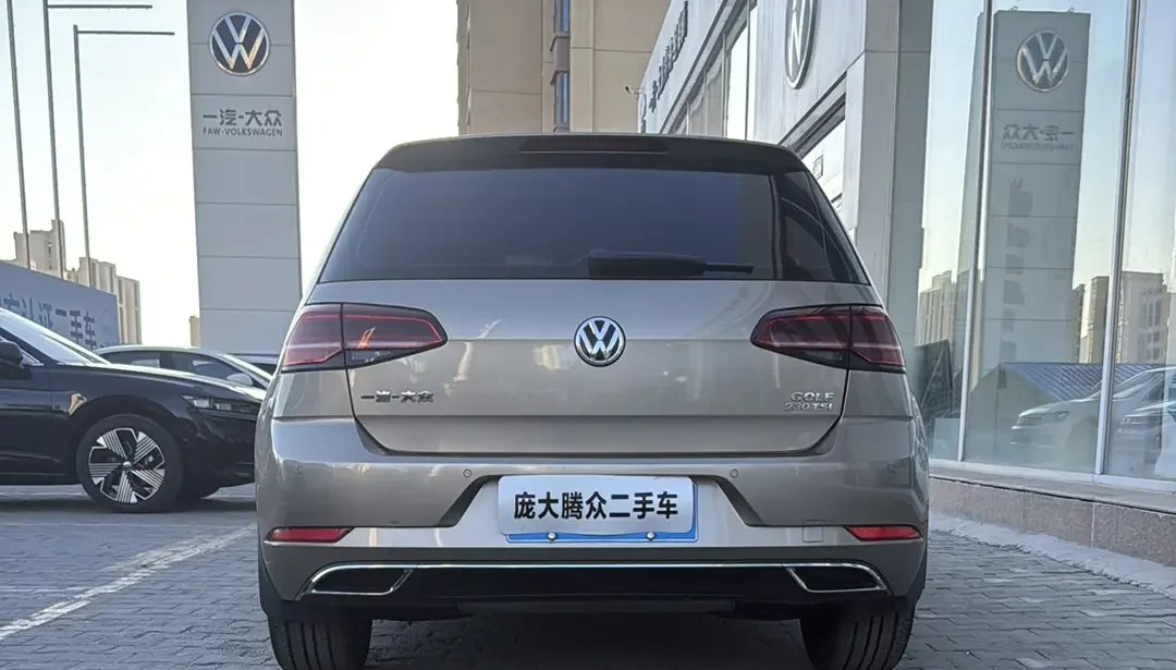 Volkswagen golf