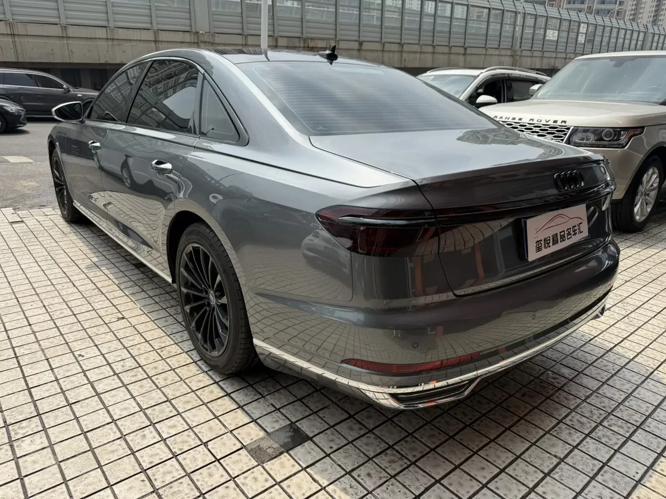 Audi A8