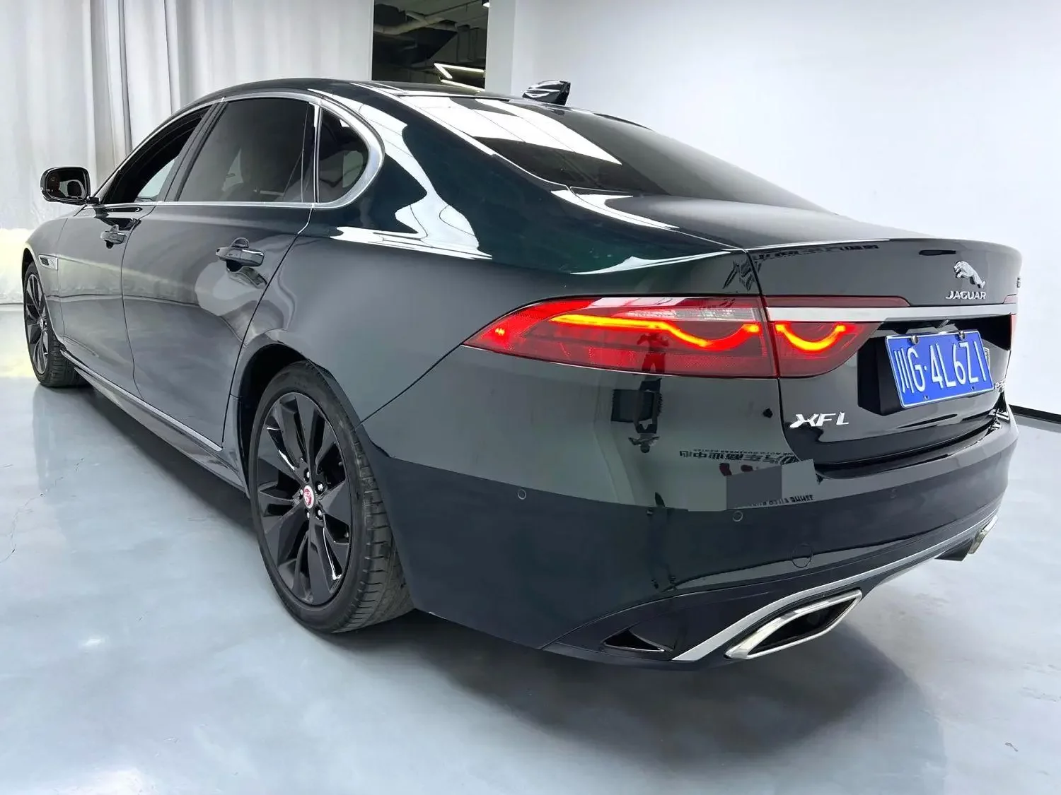 Jaguar XFL