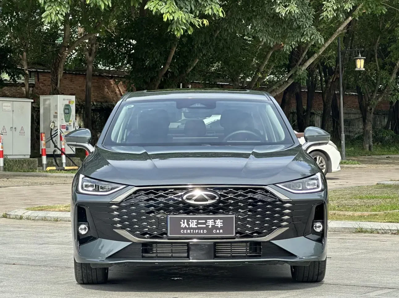 Chery Arrizo 8