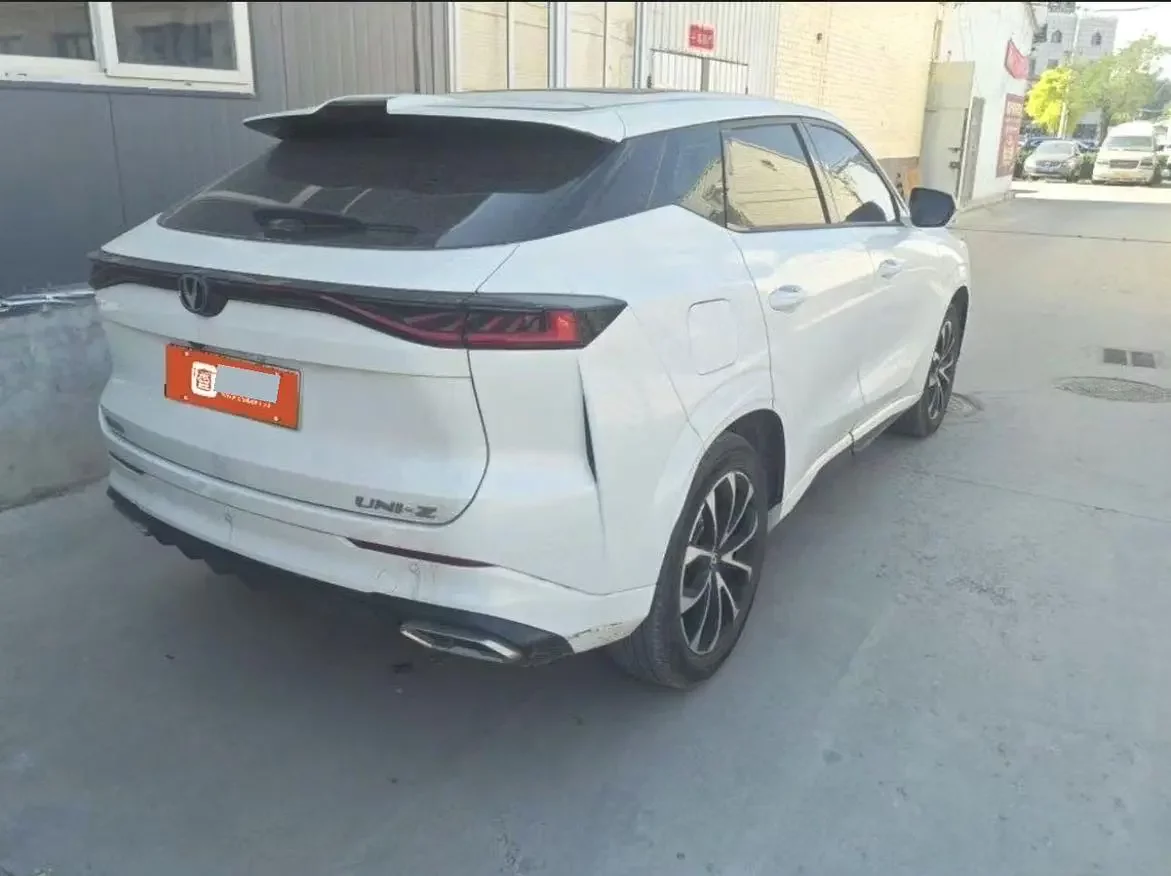 Changan UNI-Z PHEV