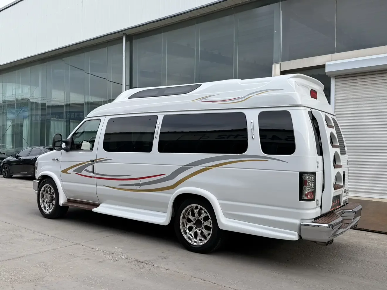 Ford E350