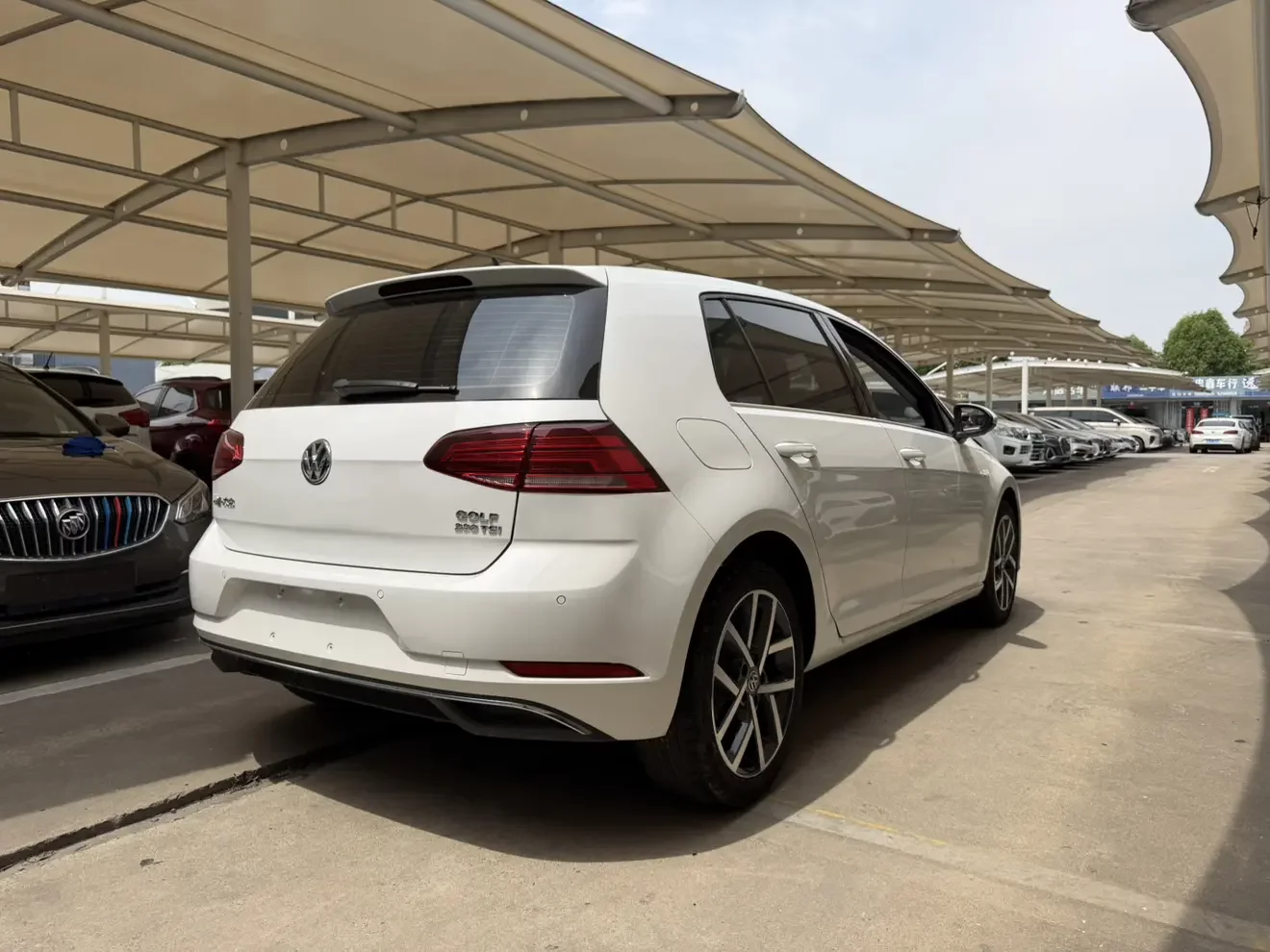 Volkswagen golf