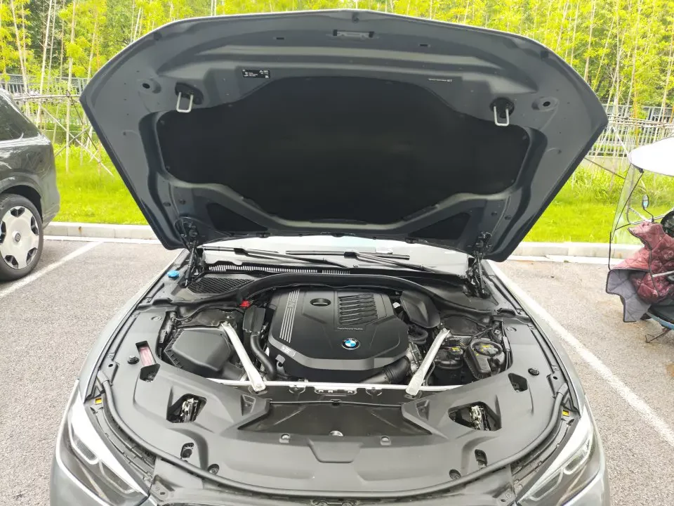 BMW 8 Series