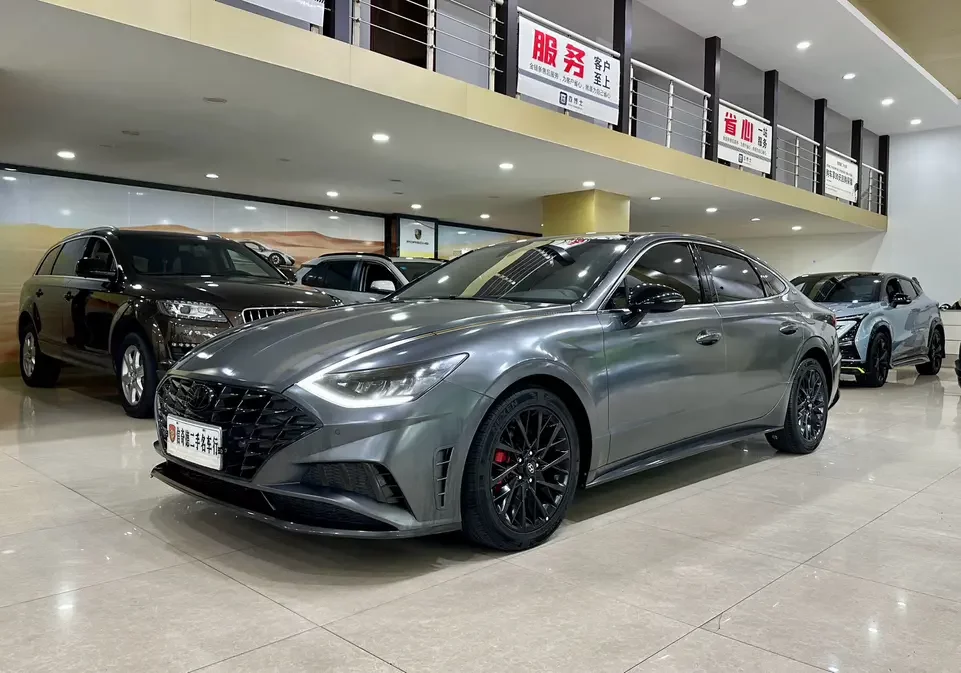 Hyundai sonata