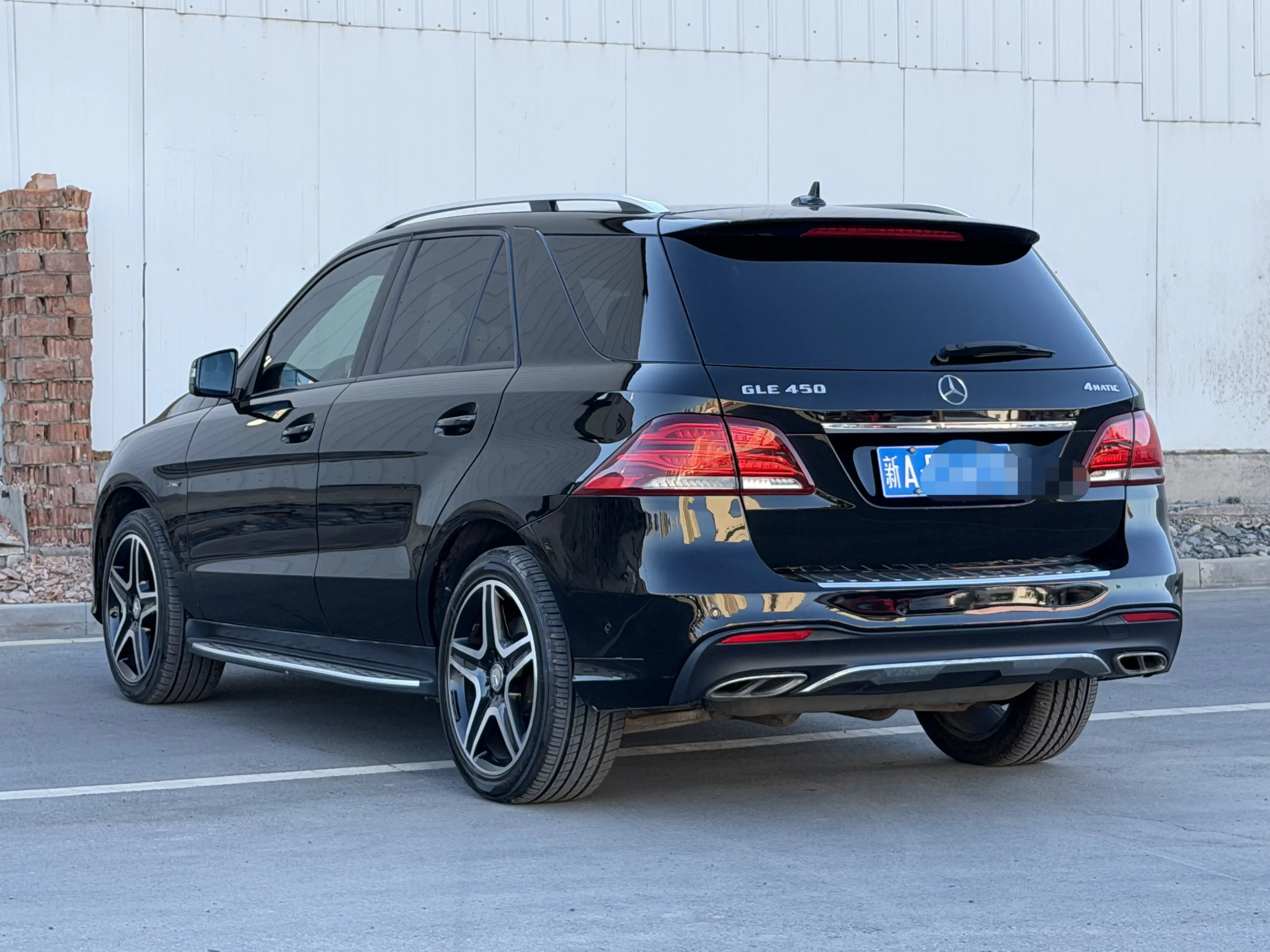Mercedes-Benz GLE (Imported)