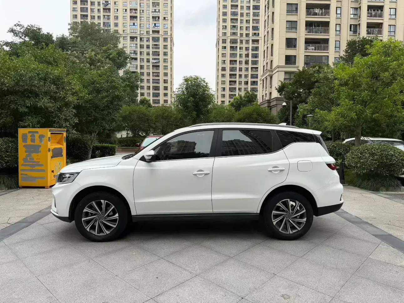 Geely Vision X6