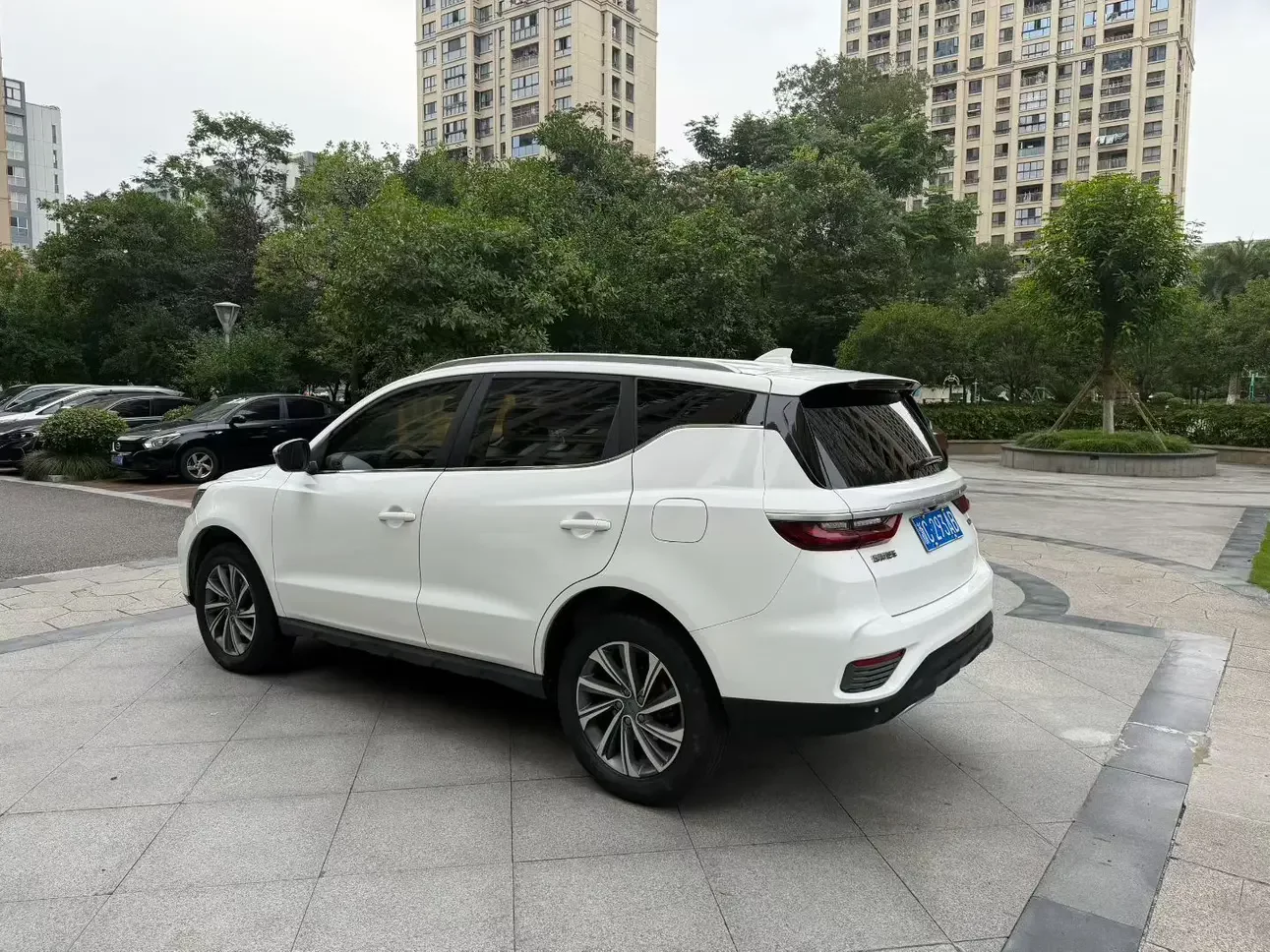 Geely Vision X6