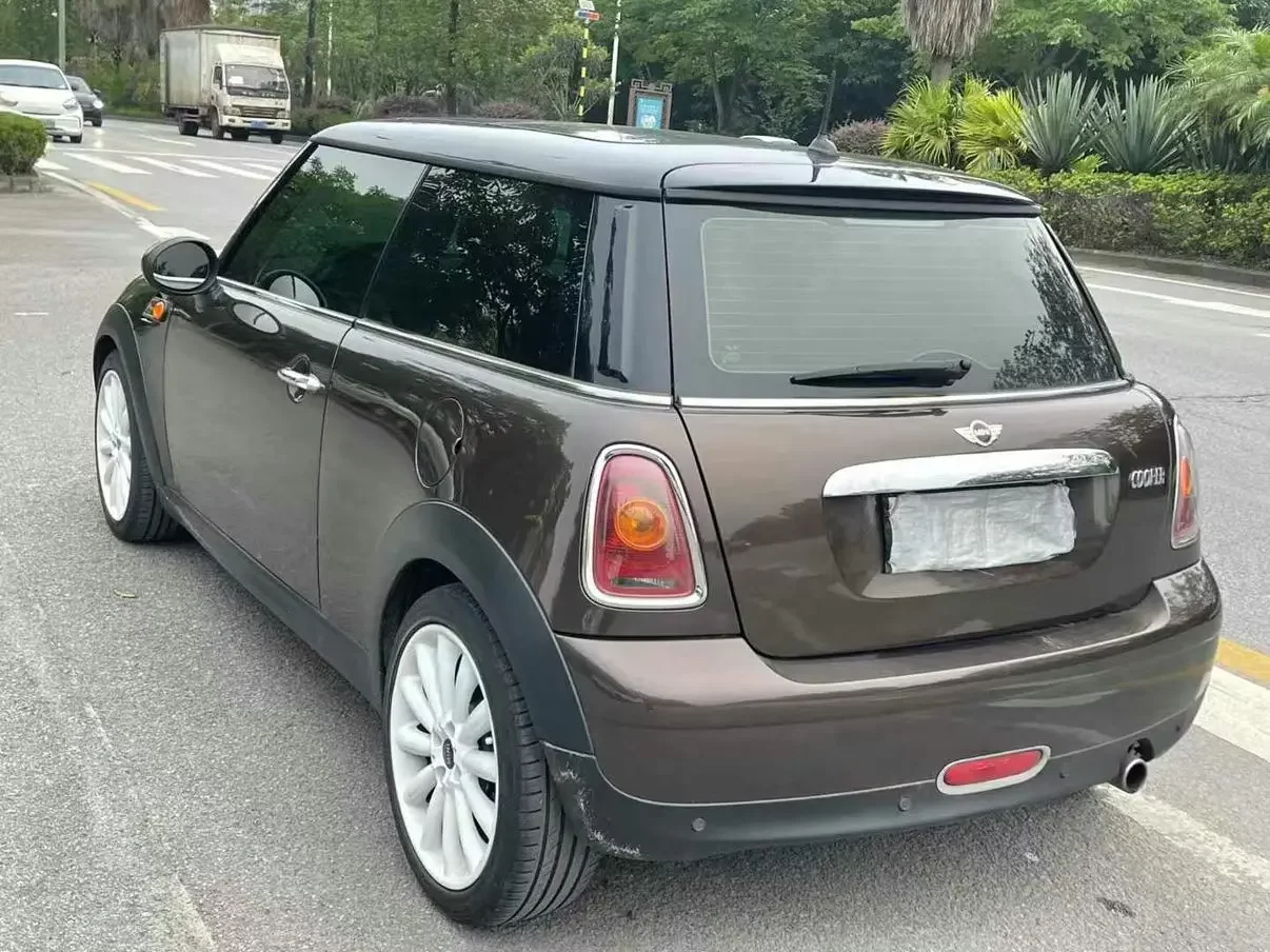 MINI 