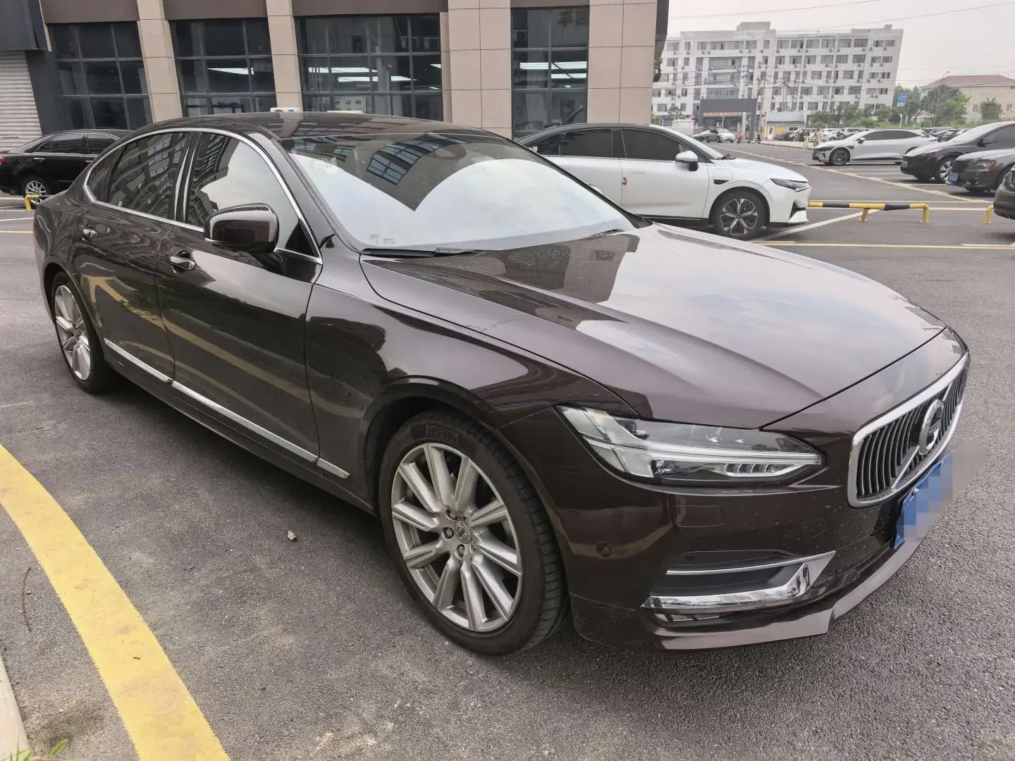 Volvo S90
