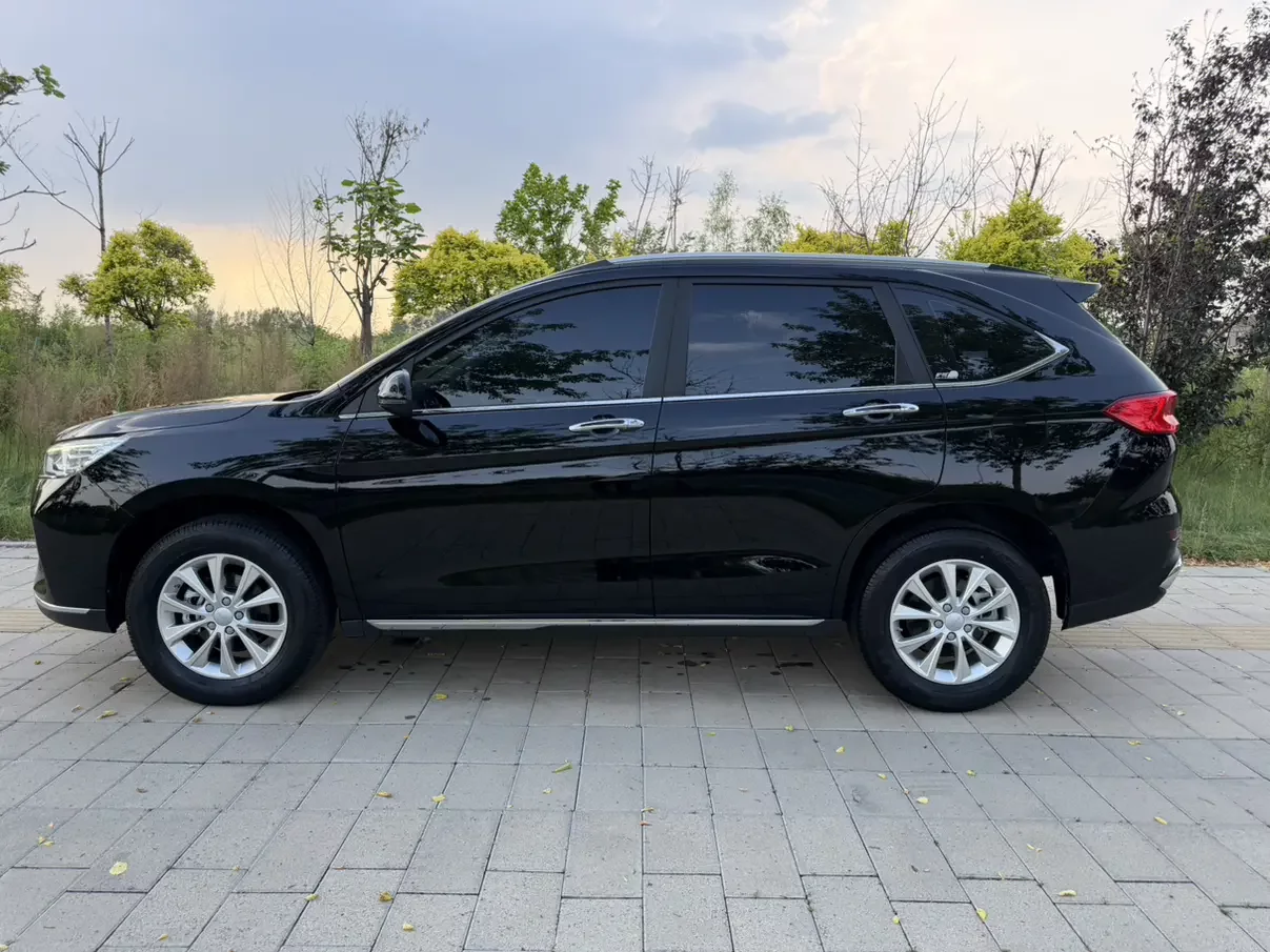 Haval M6
