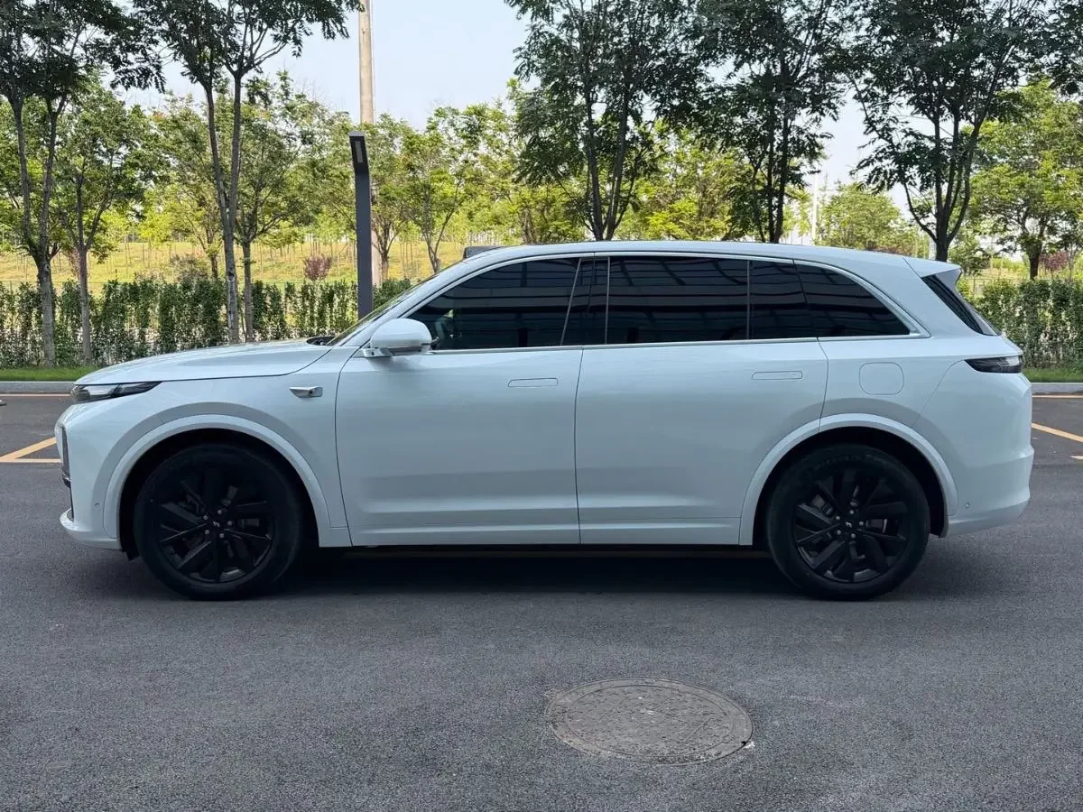 Lixiang L7