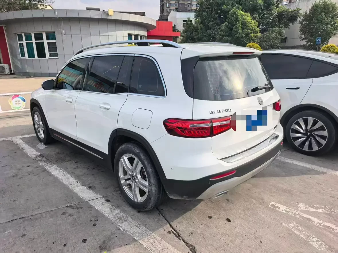 Mercedes-Benz GLB
