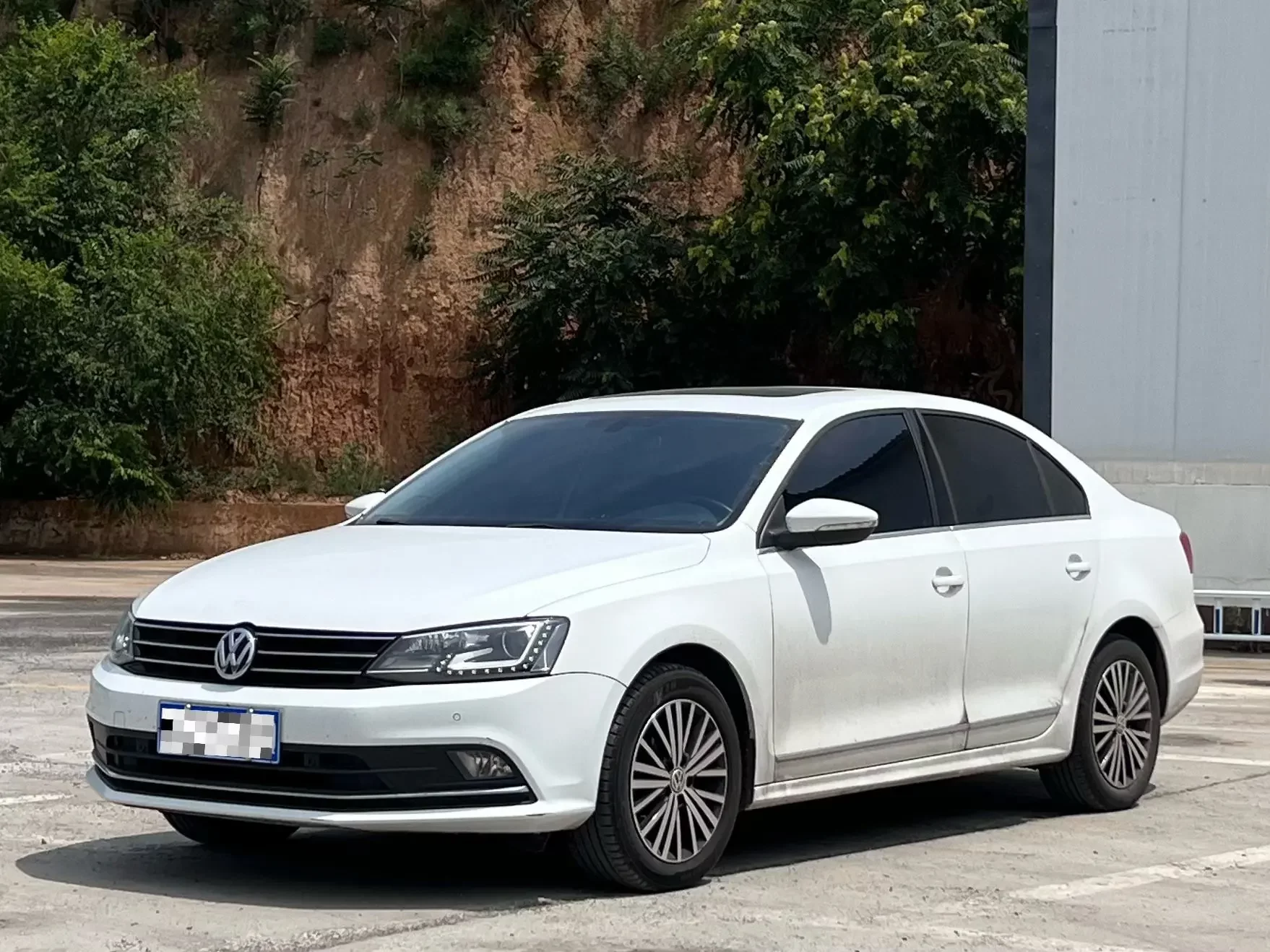 Volkswagen Sagitar