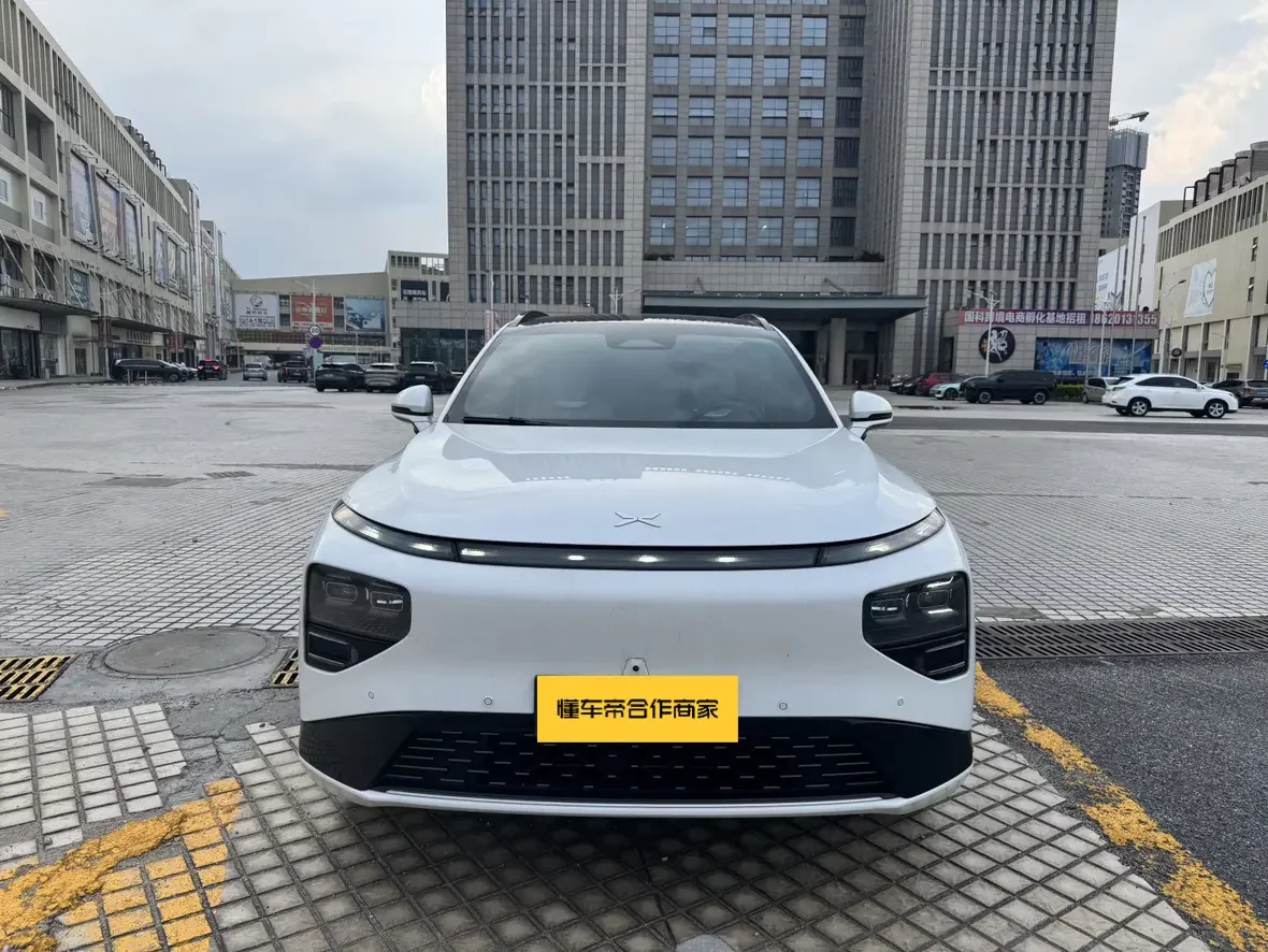 Xpeng G9