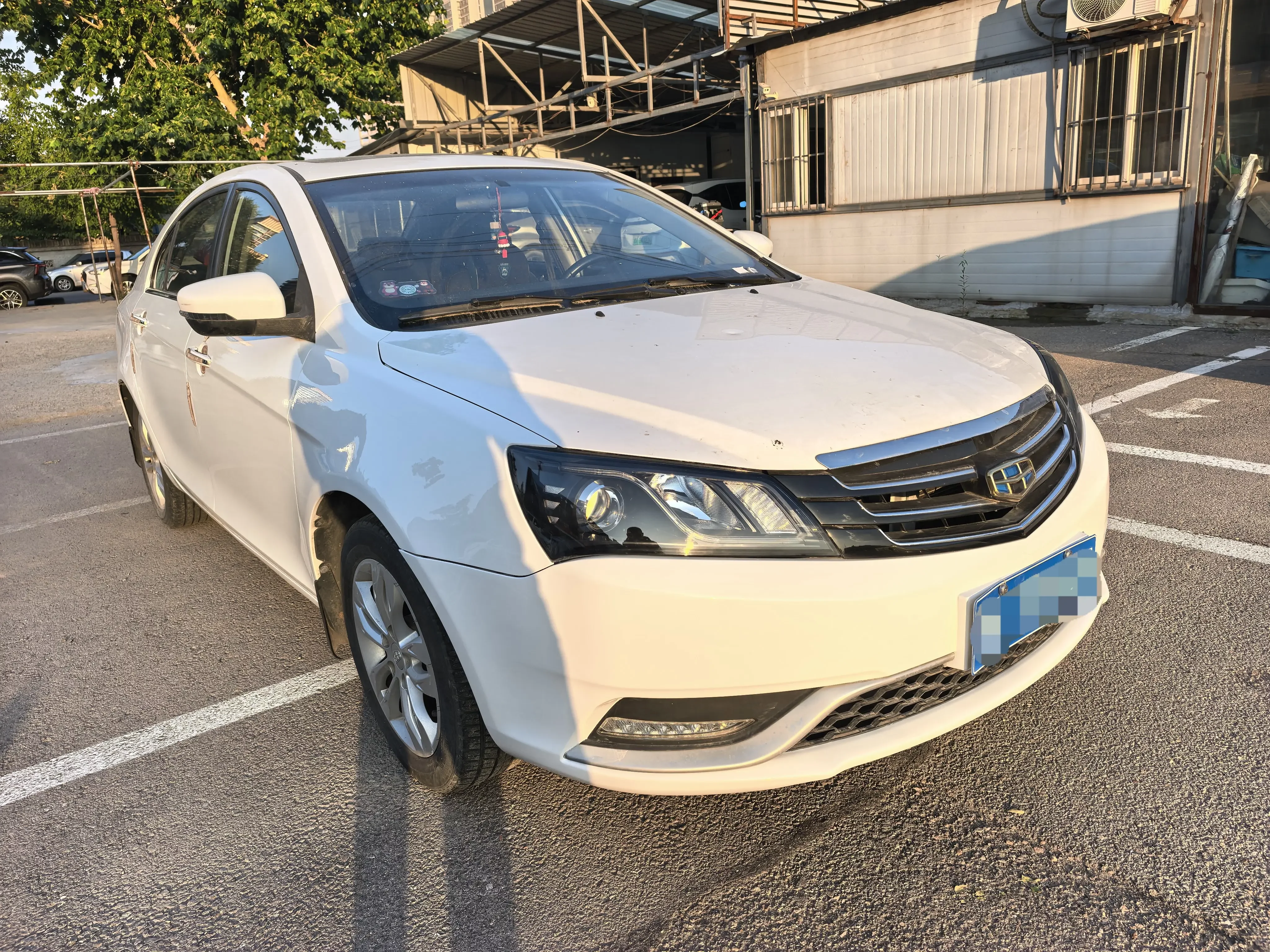 Geely emgrand