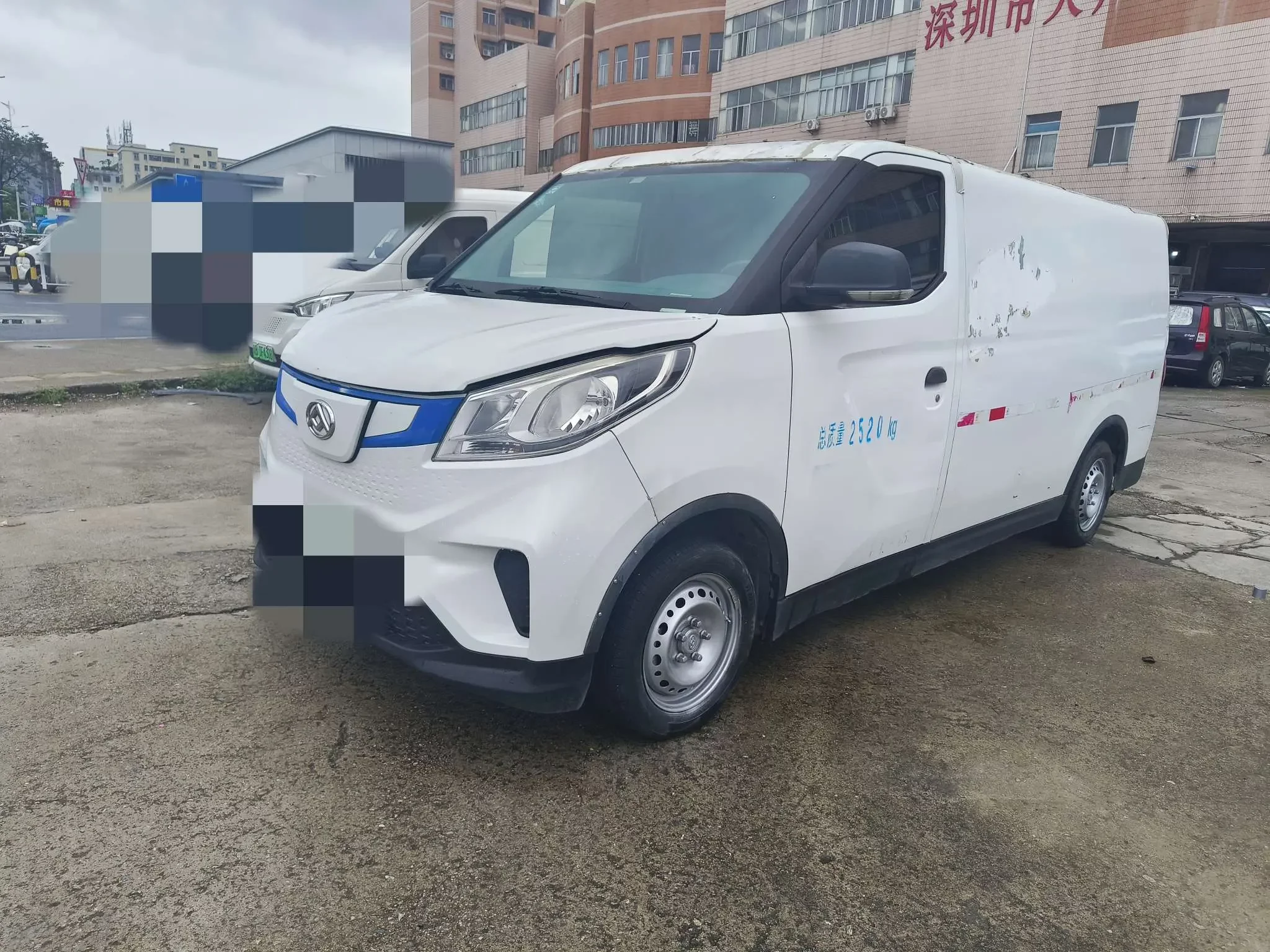 Maxus EV30