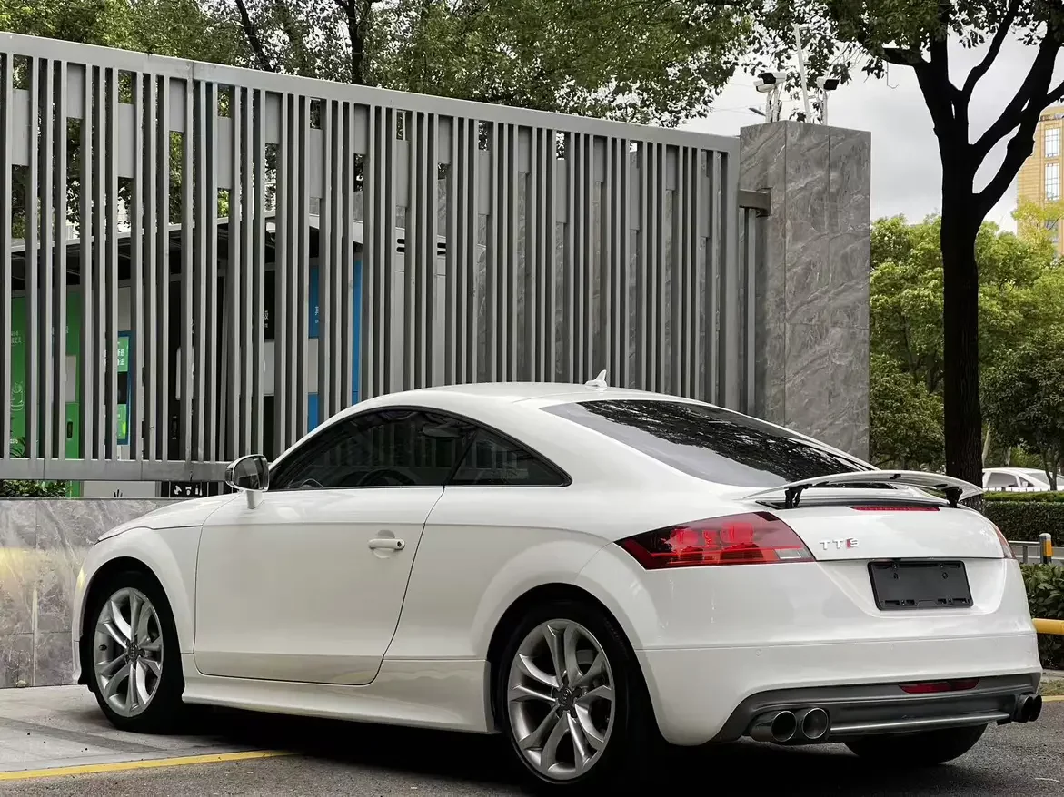 Audi TTS