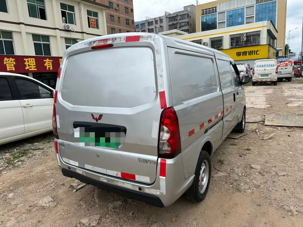 Wuling Rongguang EV