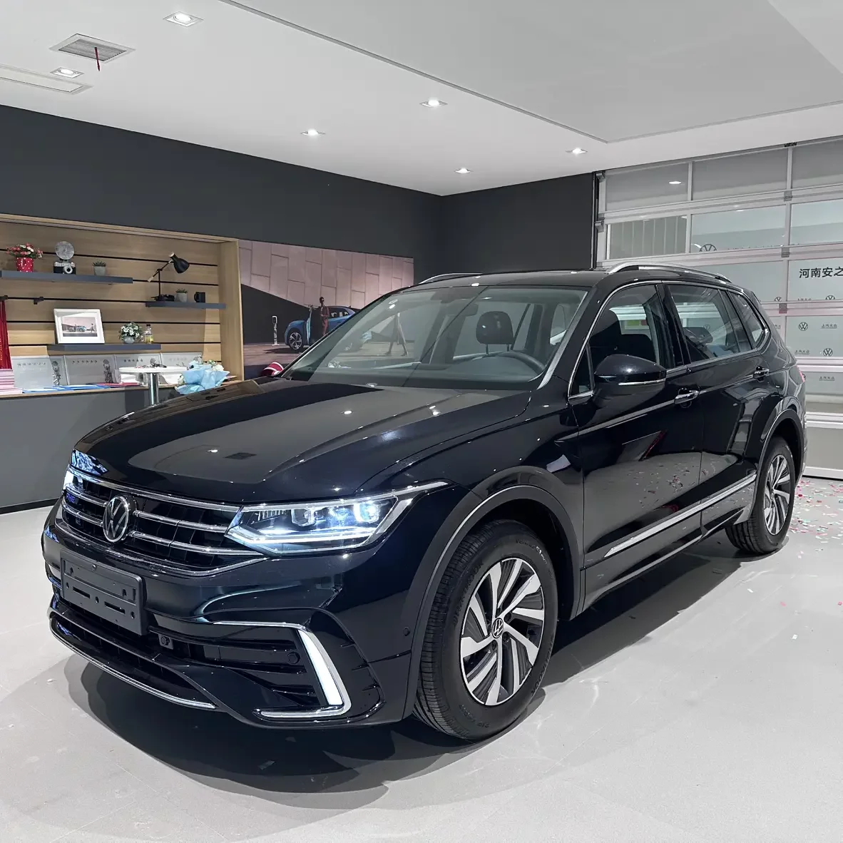 Volkswagen Tiguan L PHEV