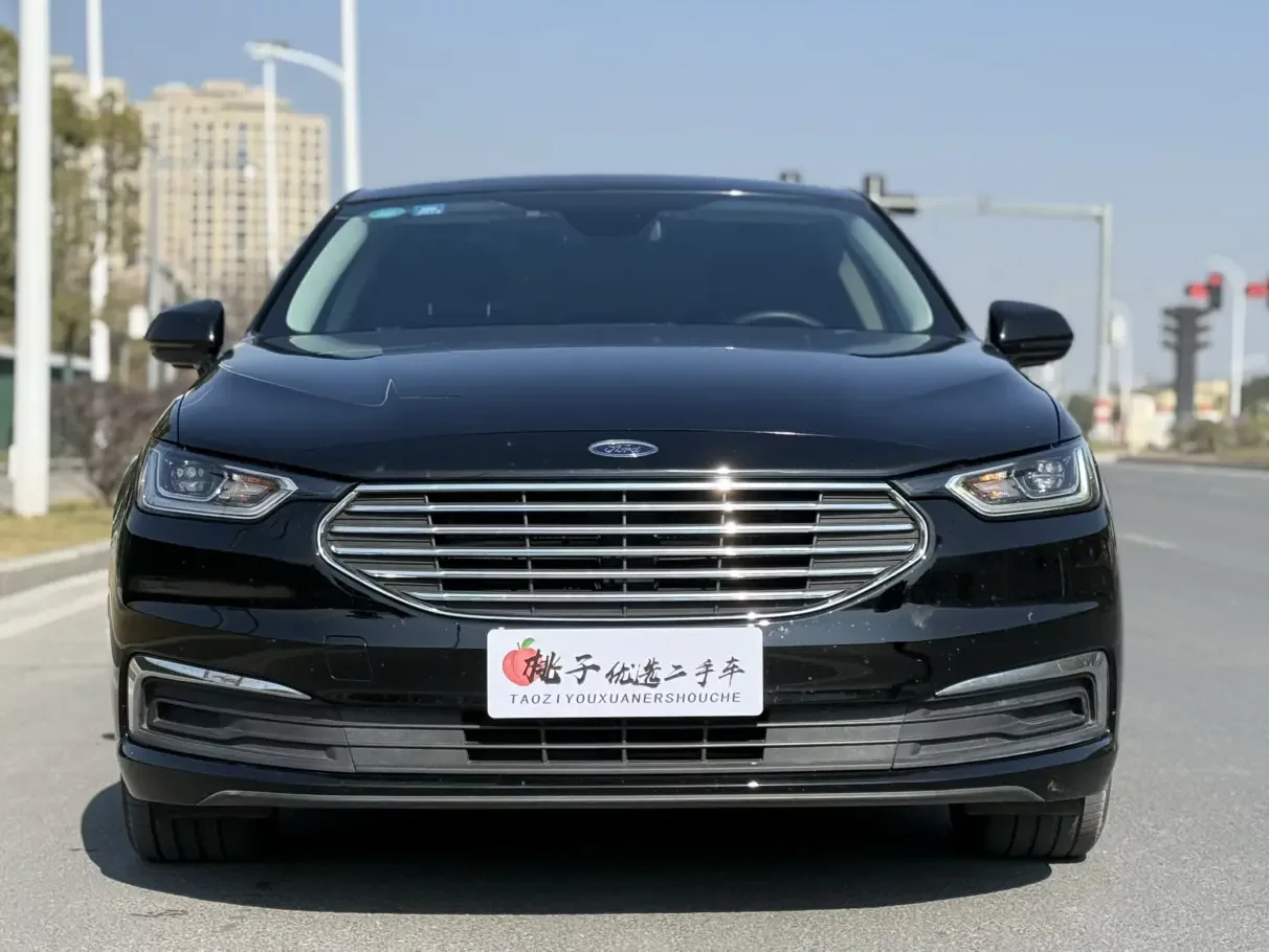 Ford Taurus