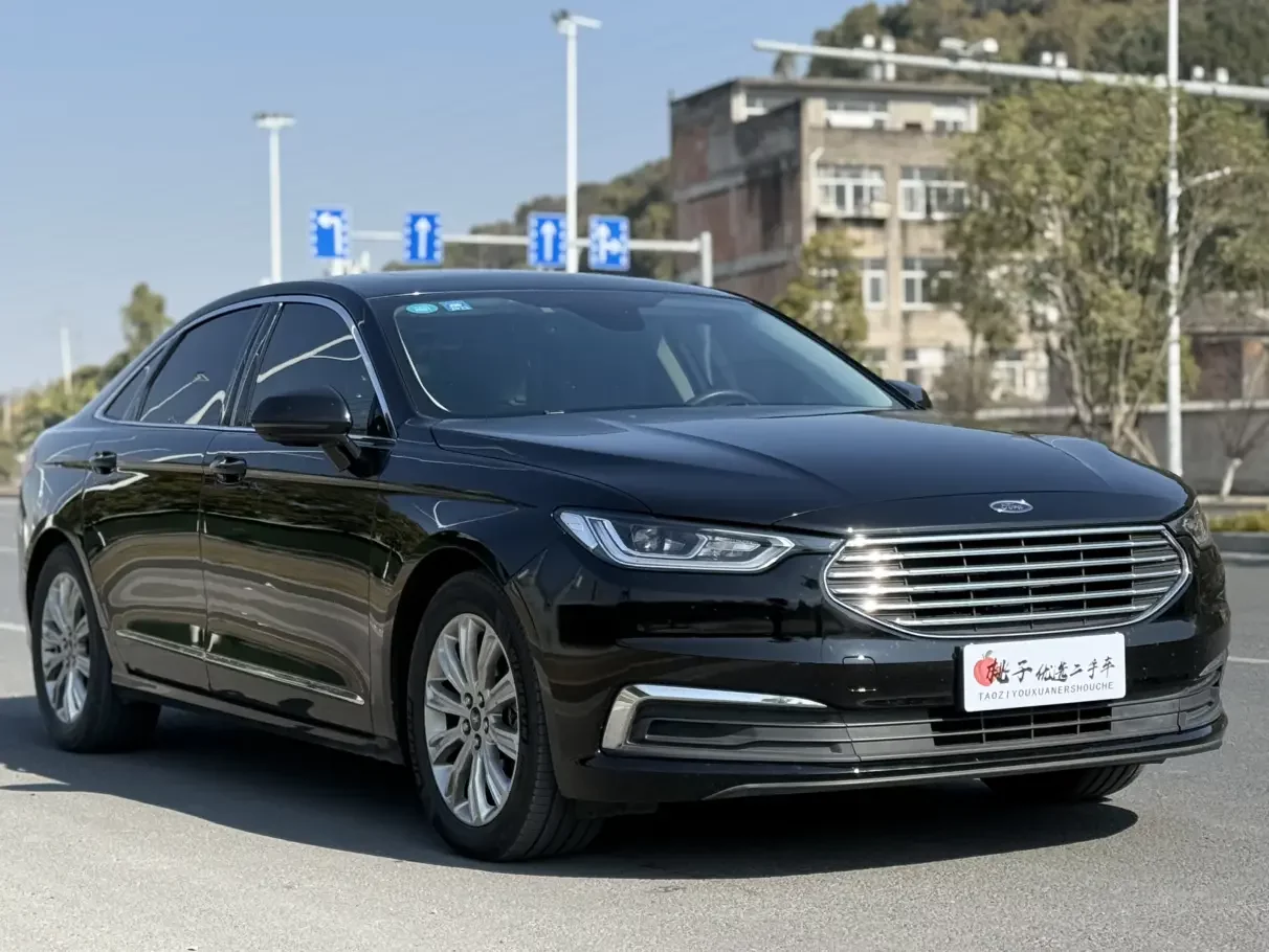 Ford Taurus