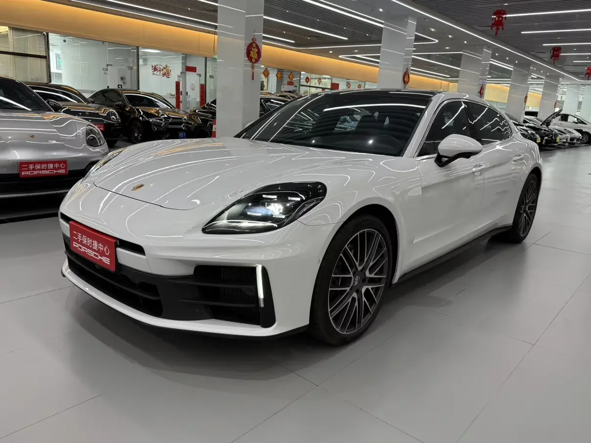 Porsche Panamera  из Китая