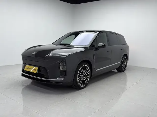 NIO ES8