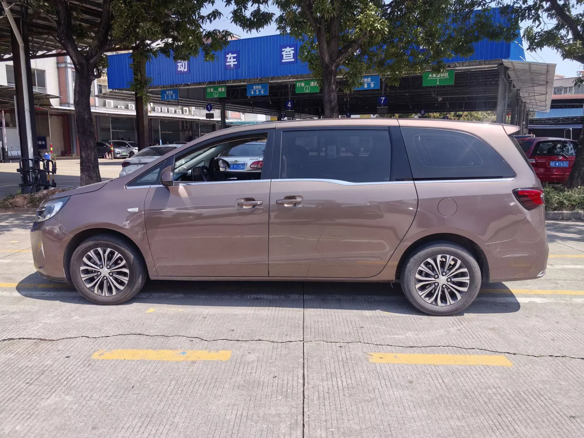 Buick GL8