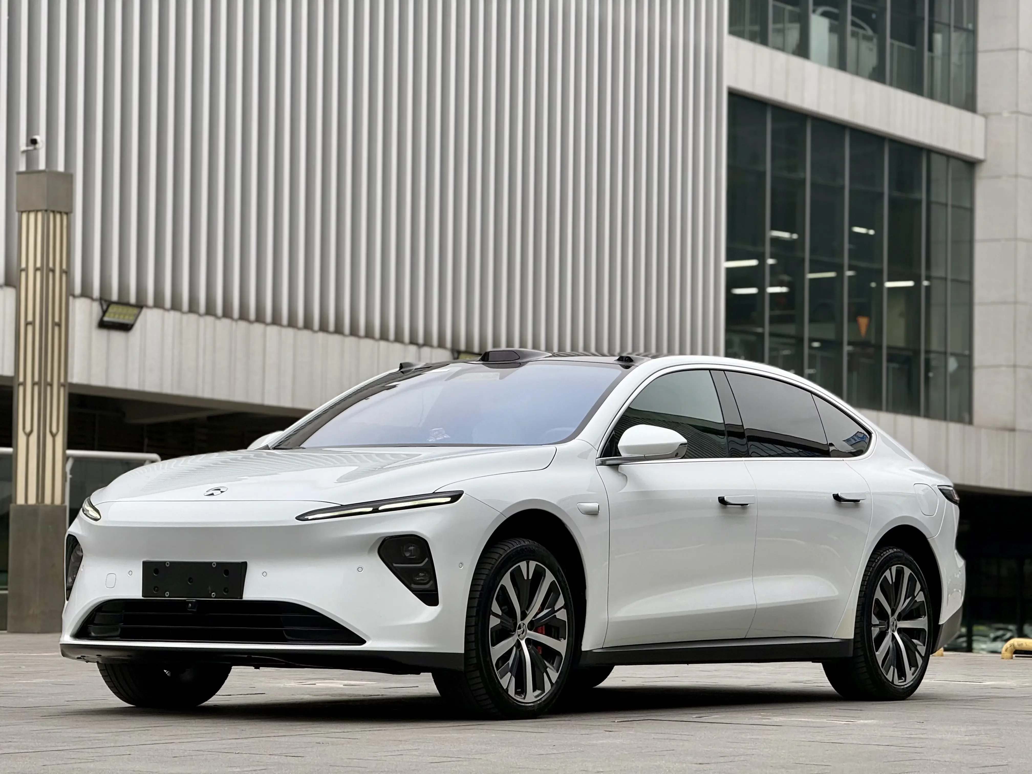 NIO ET7