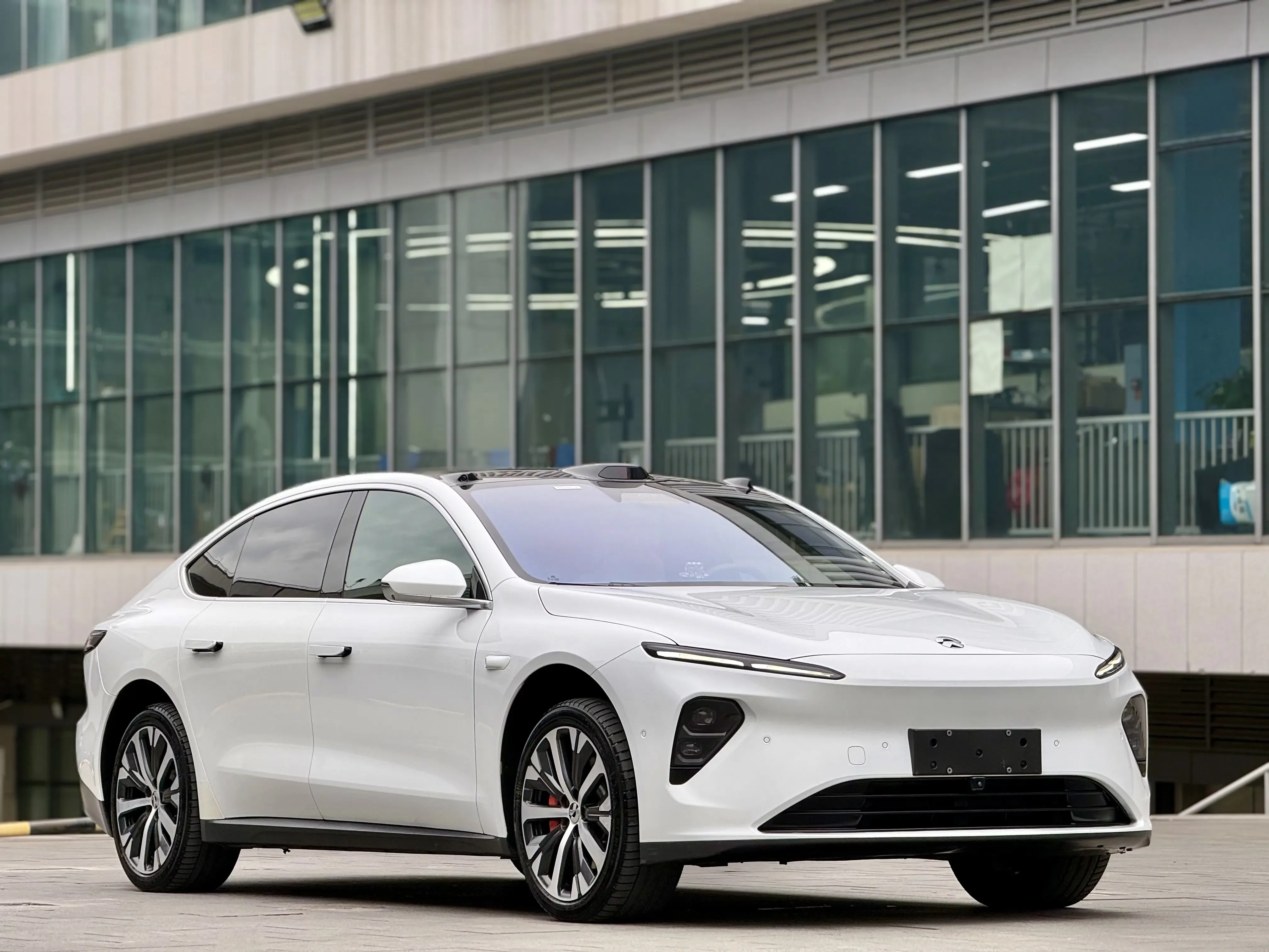 NIO ET7