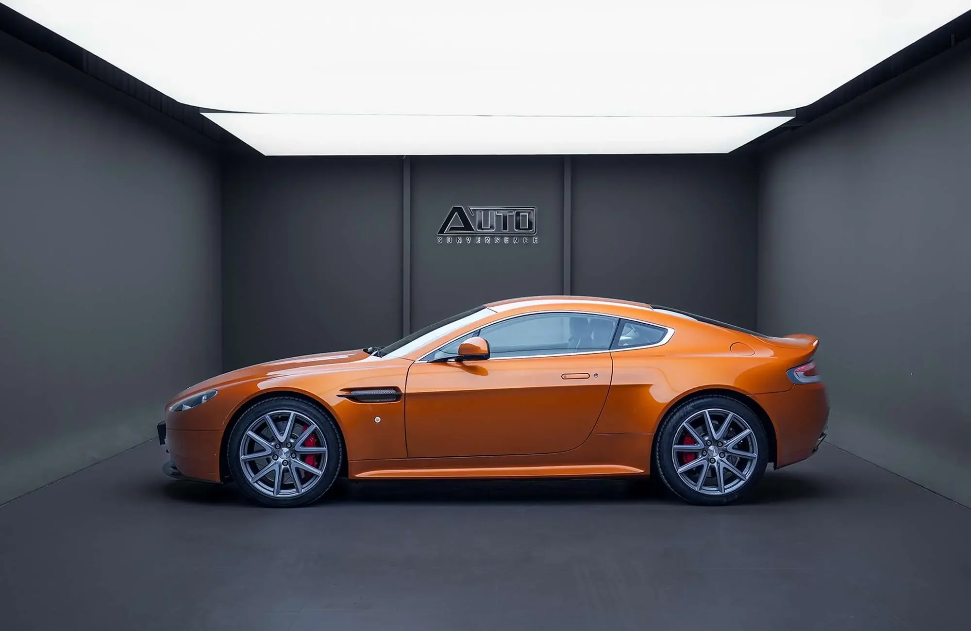 Aston Martin Vantage