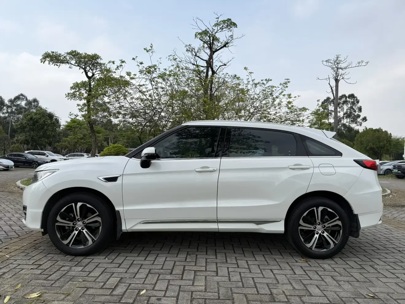Honda UR-V