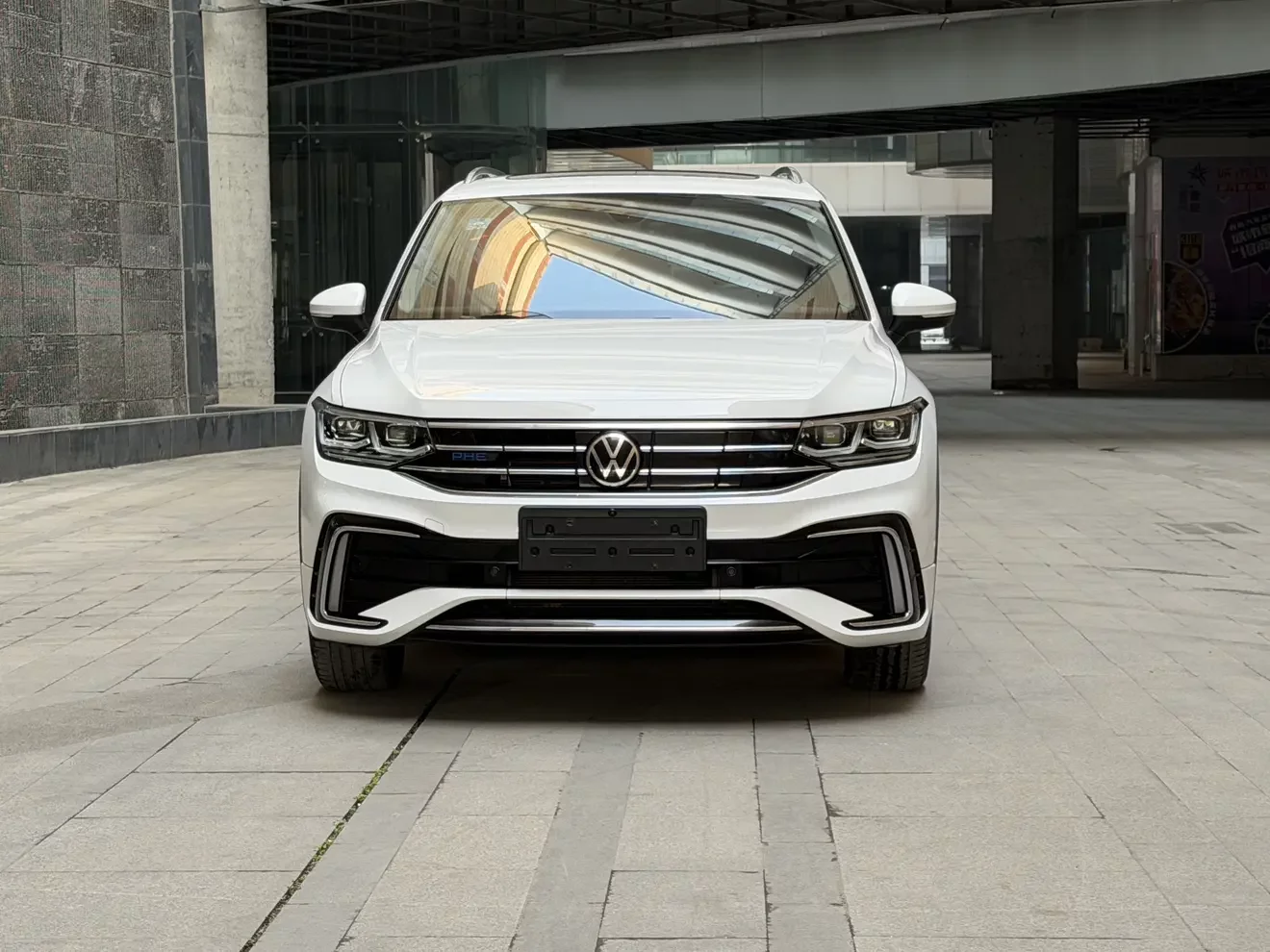 Volkswagen Tiguan L PHEV