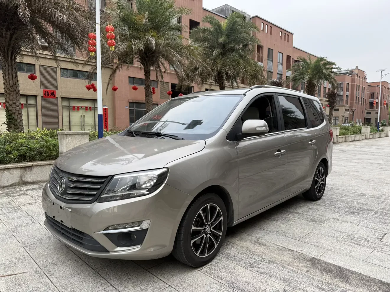 Forthing Fengxing S500  из Китая