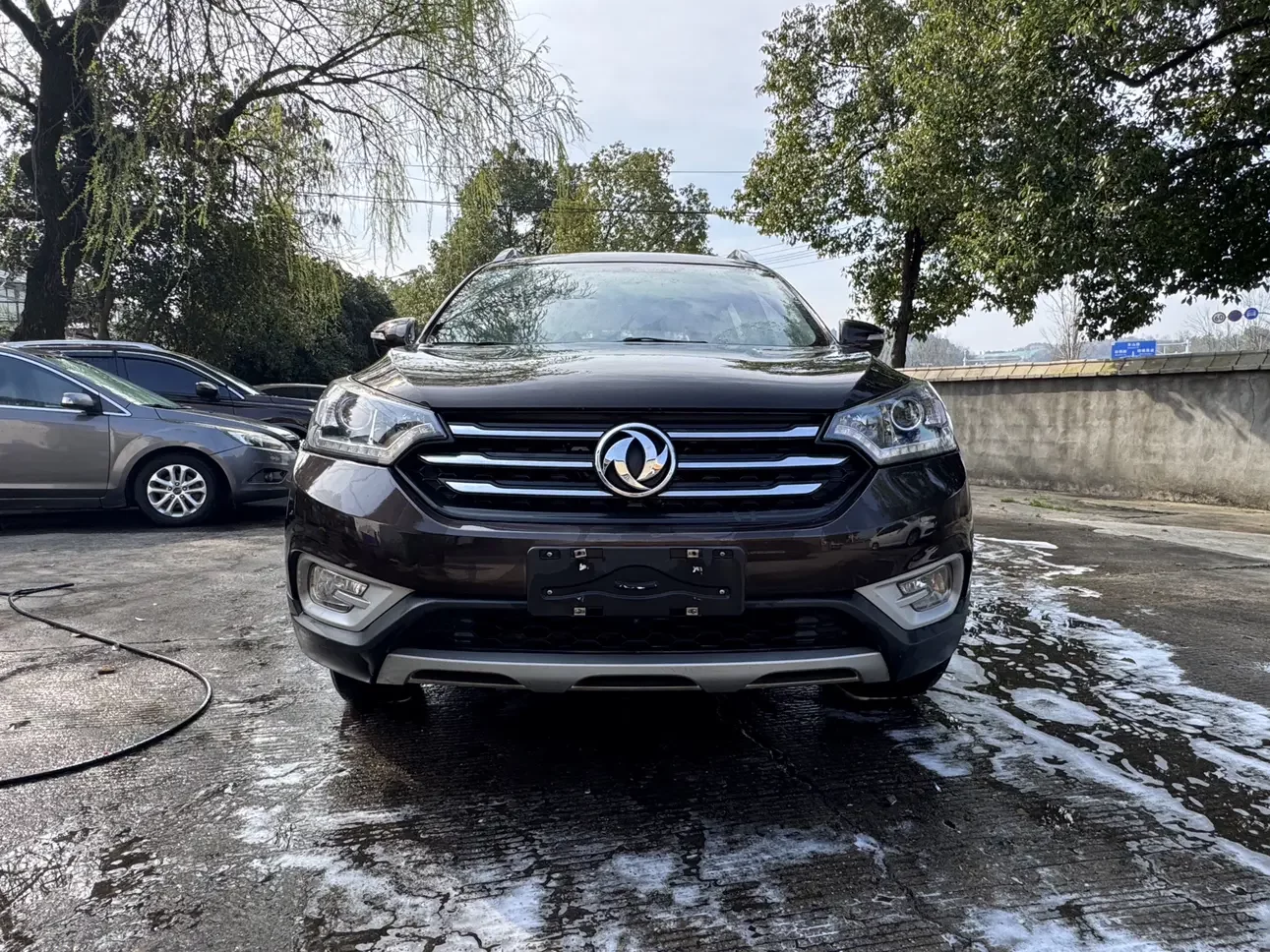 Dongfeng Fengshen AX7  из Китая