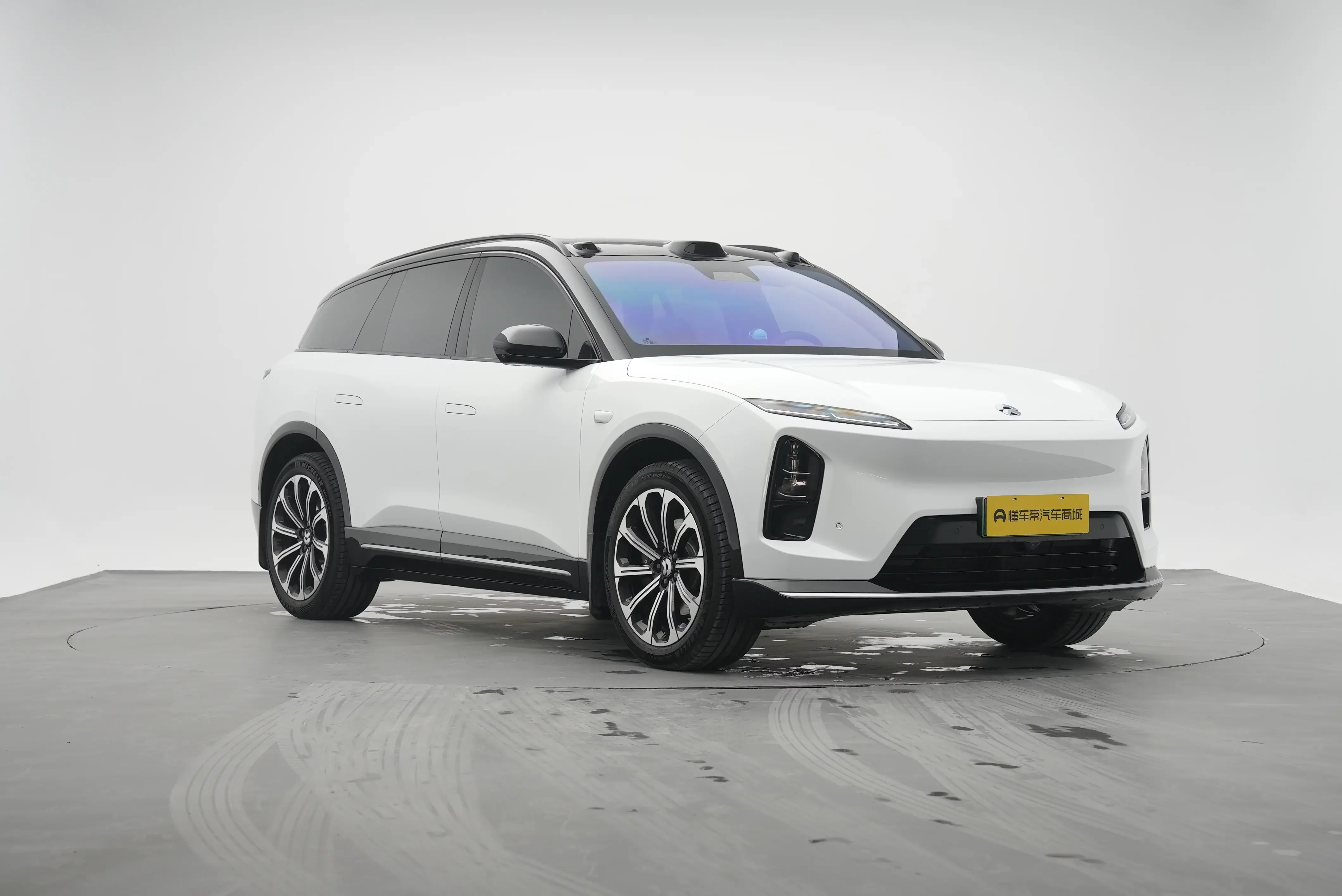 NIO ES6