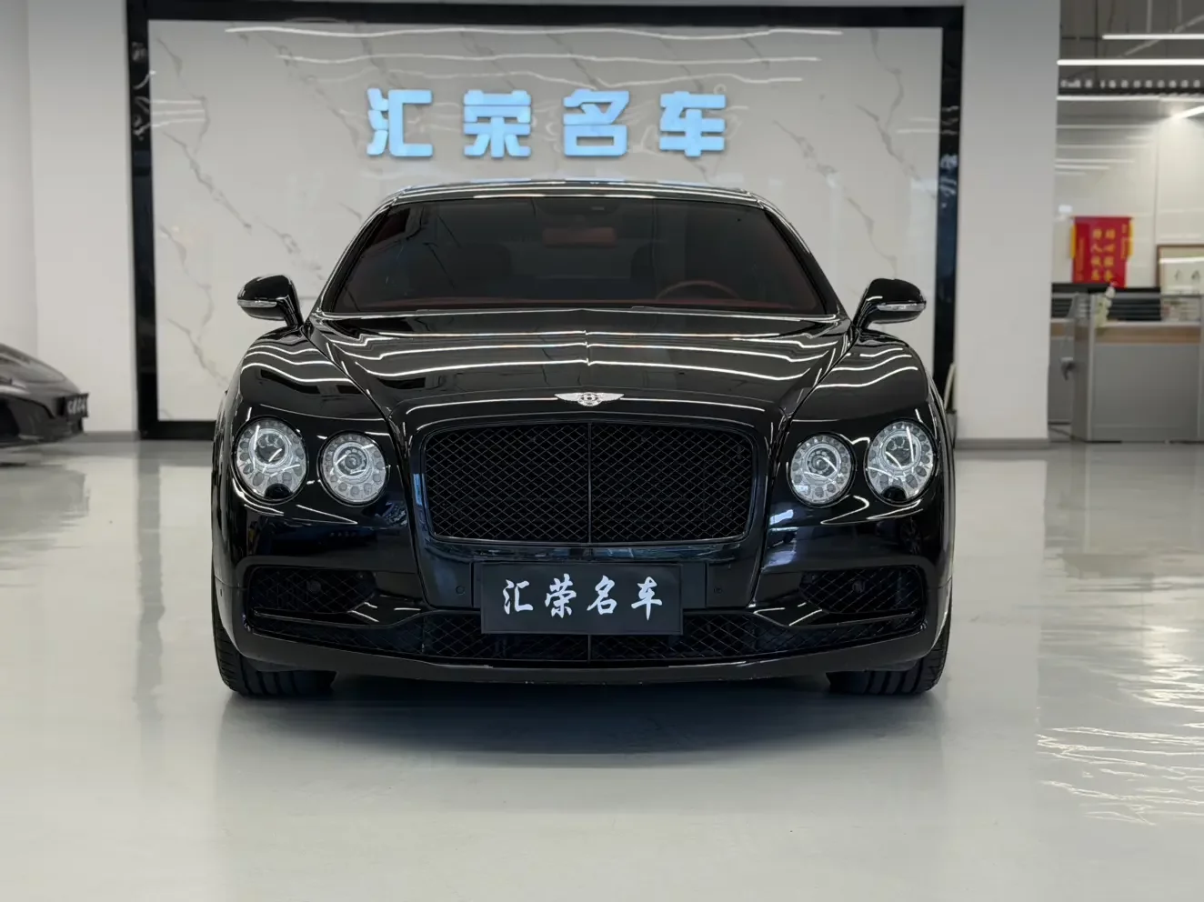 Bentley galloping  из Китая