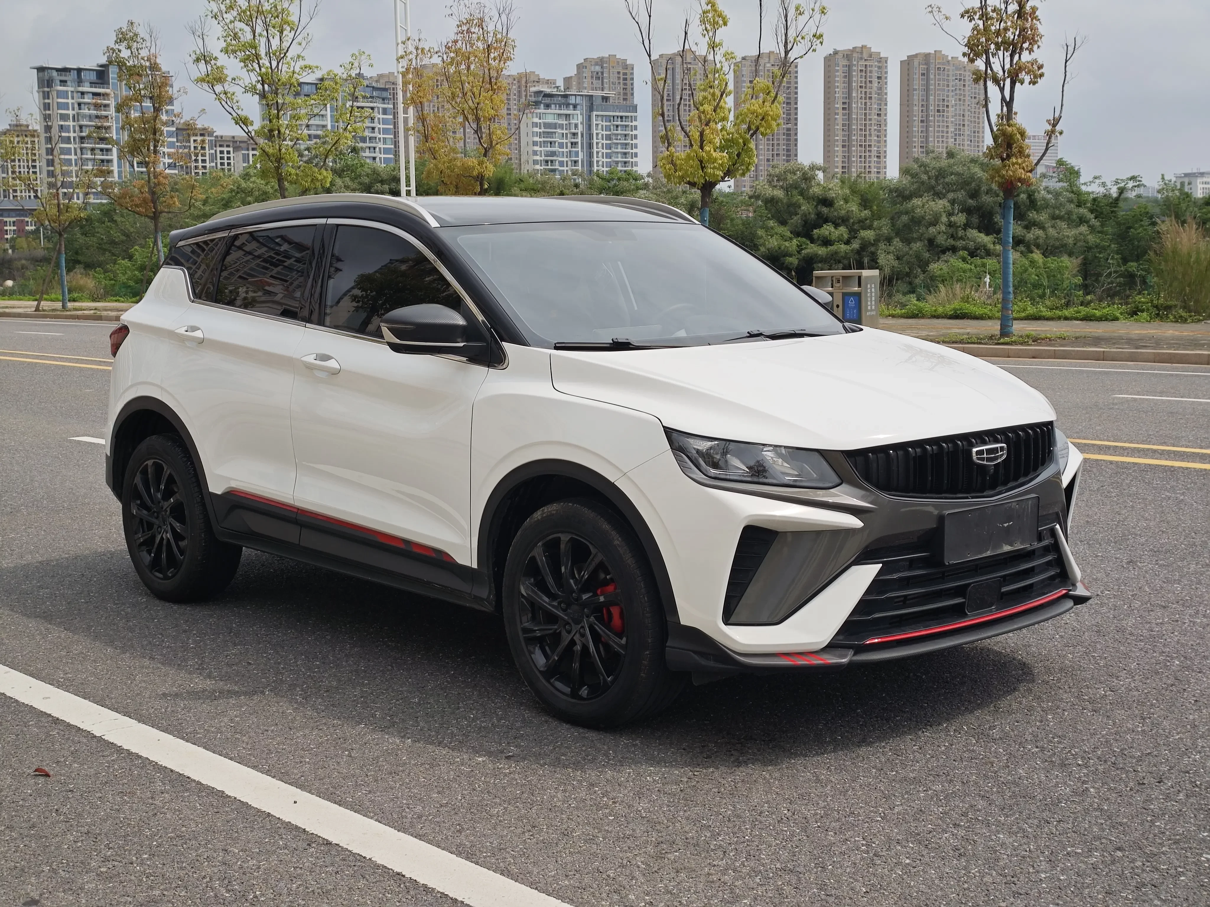 Geely Coolray SX11