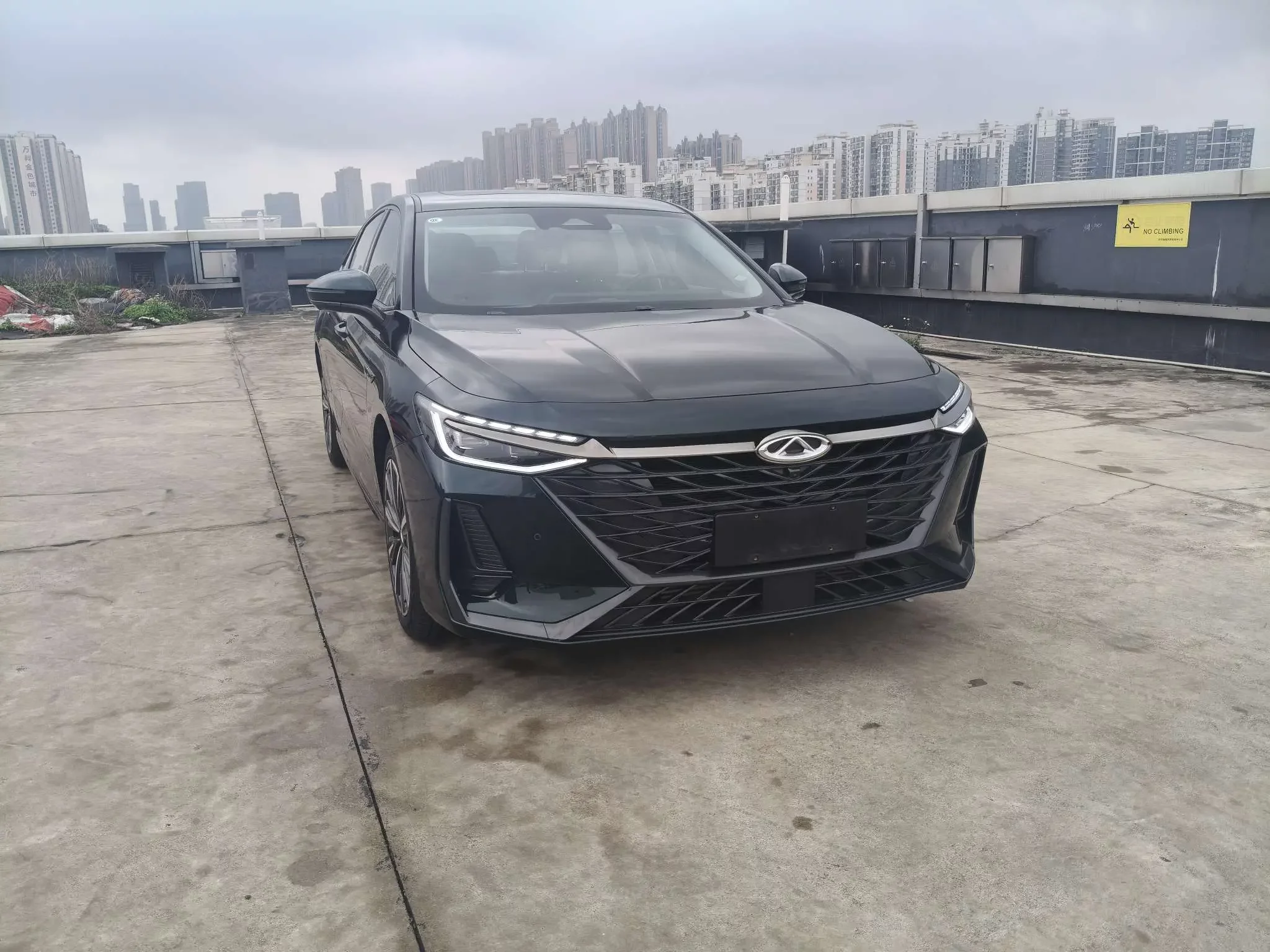 Chery Arrizo 8