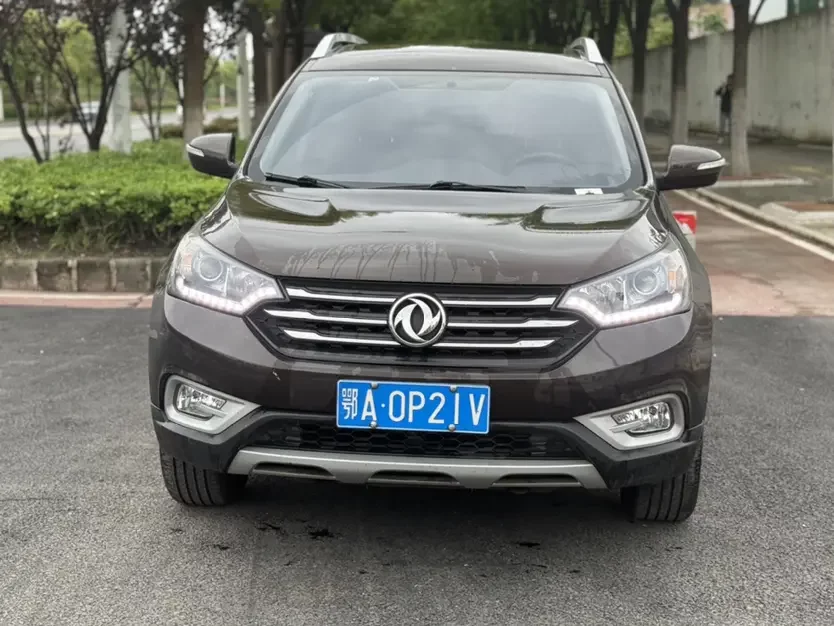 Dongfeng Fengshen AX7  из Китая