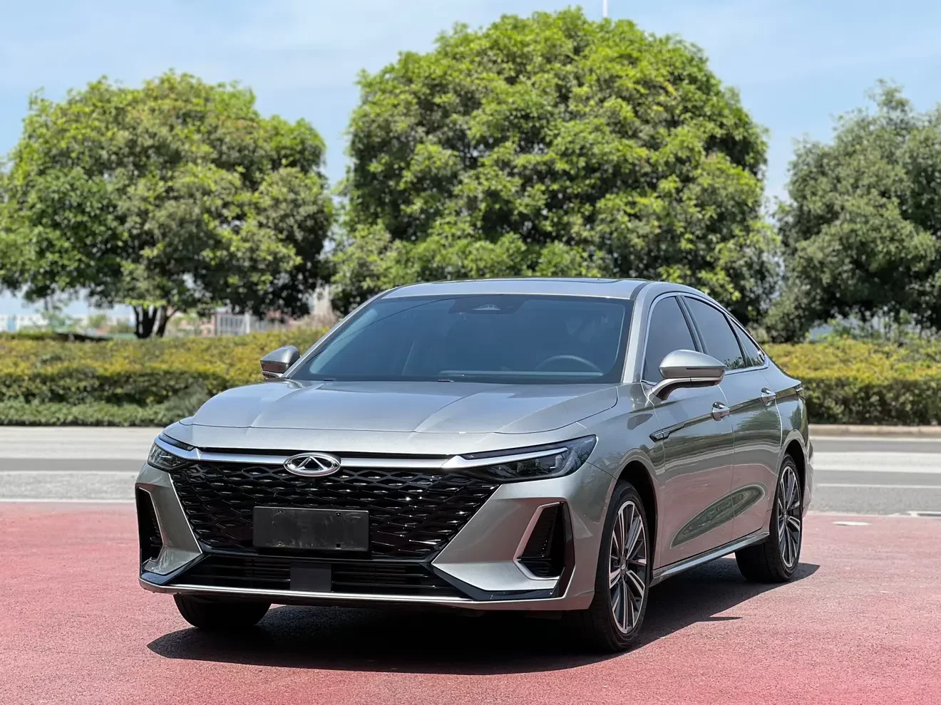 Chery Arrizo 8