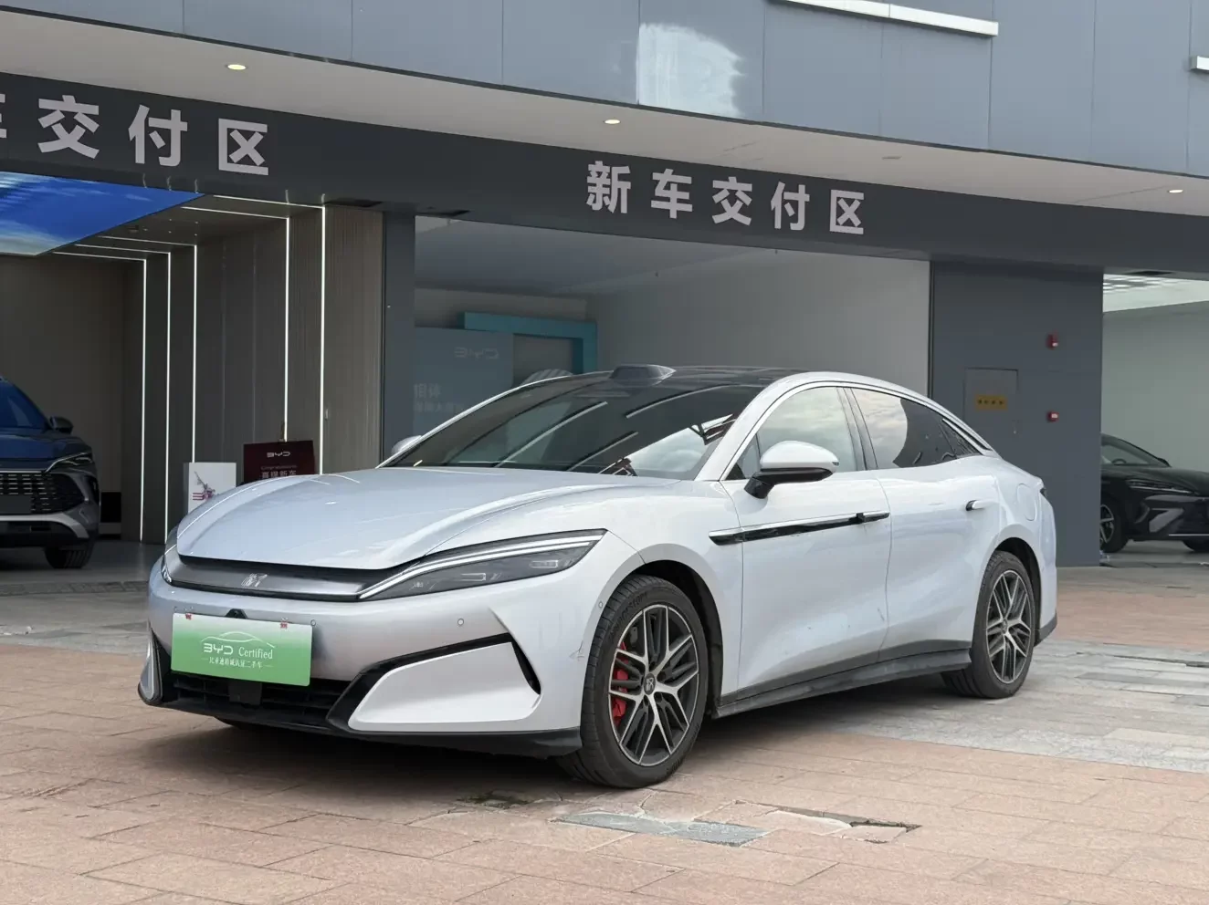 BYD Han L EV