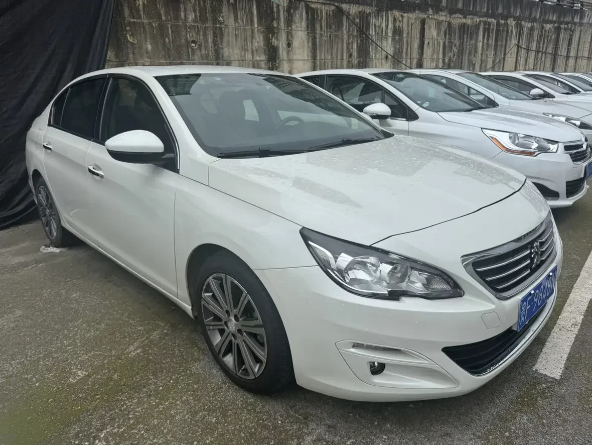 Peugeot 408