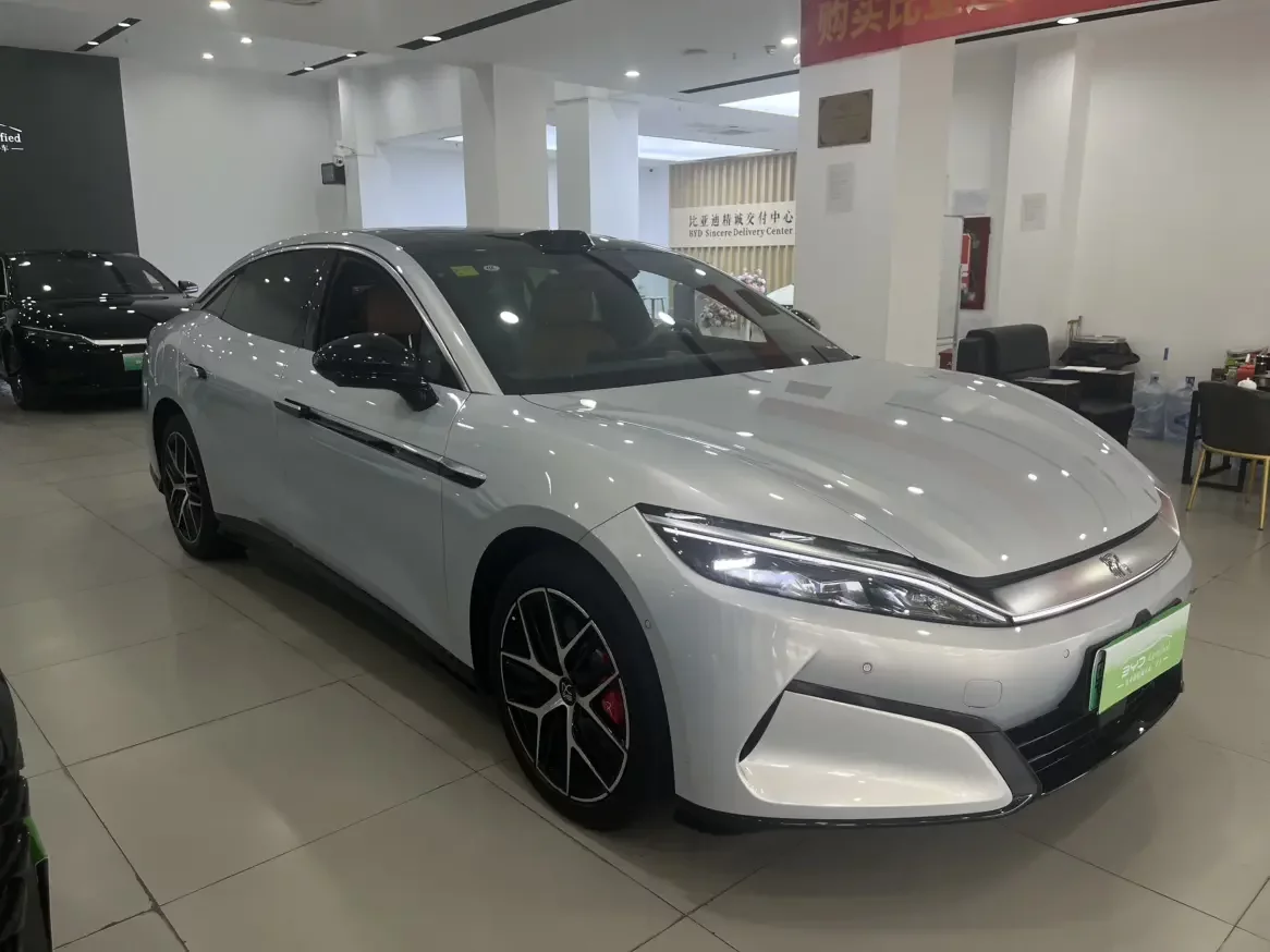 BYD Han L EV