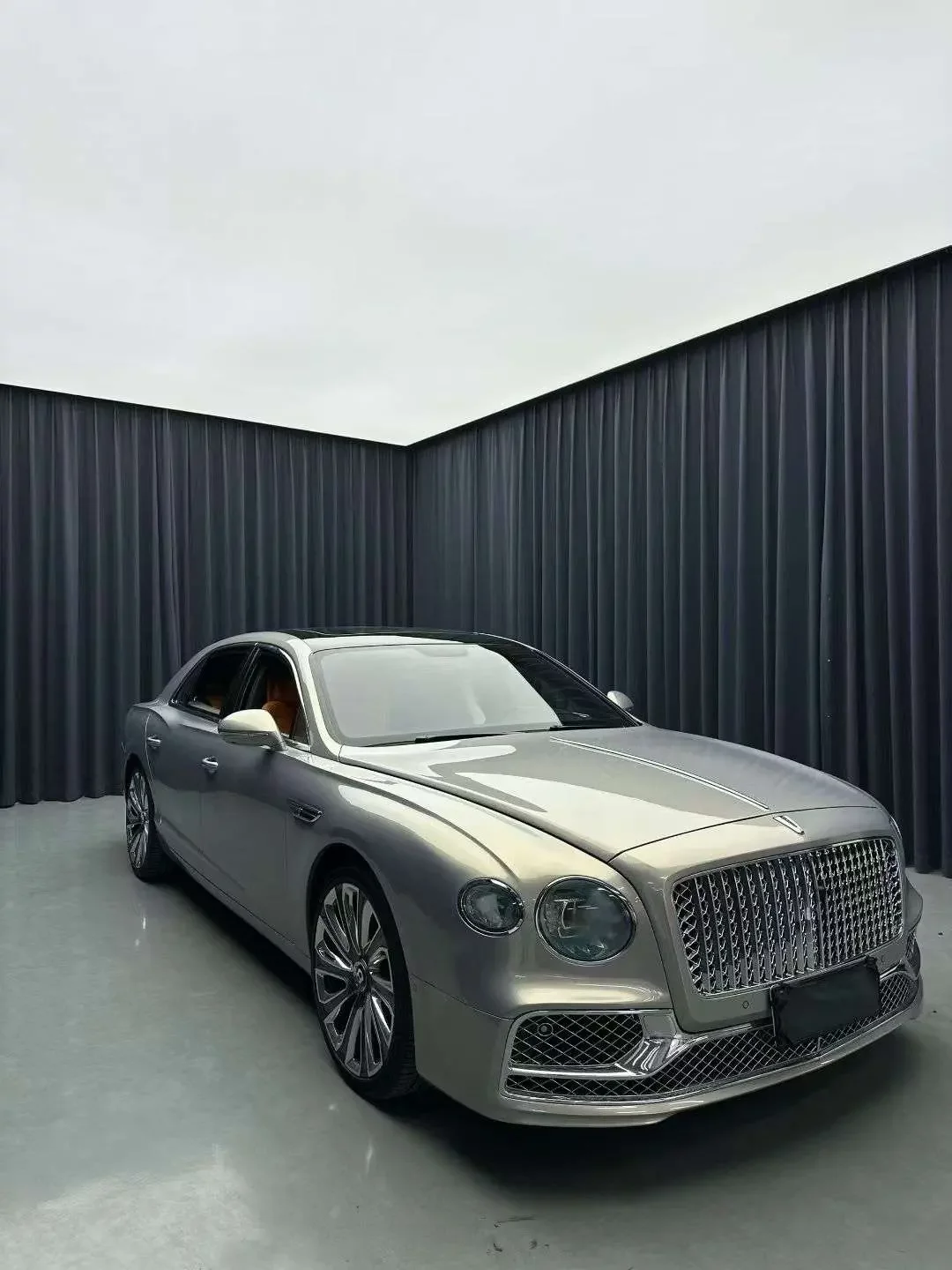 Bentley galloping